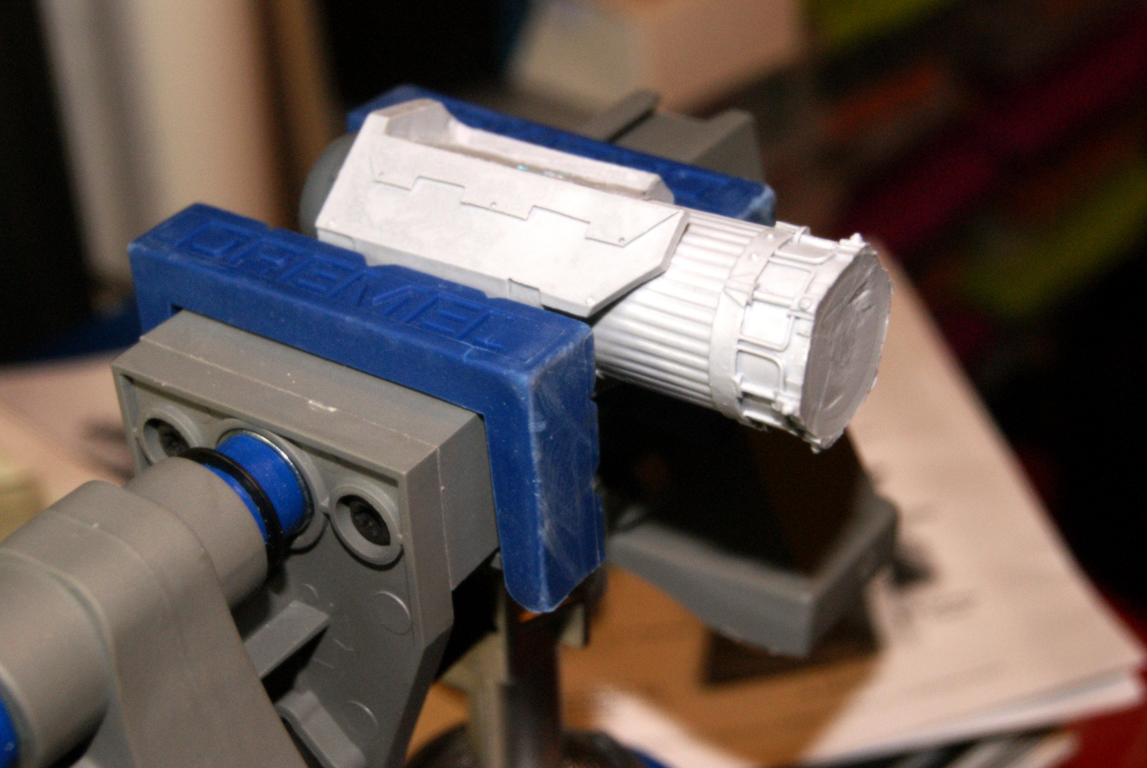 Remove thruster cowl
