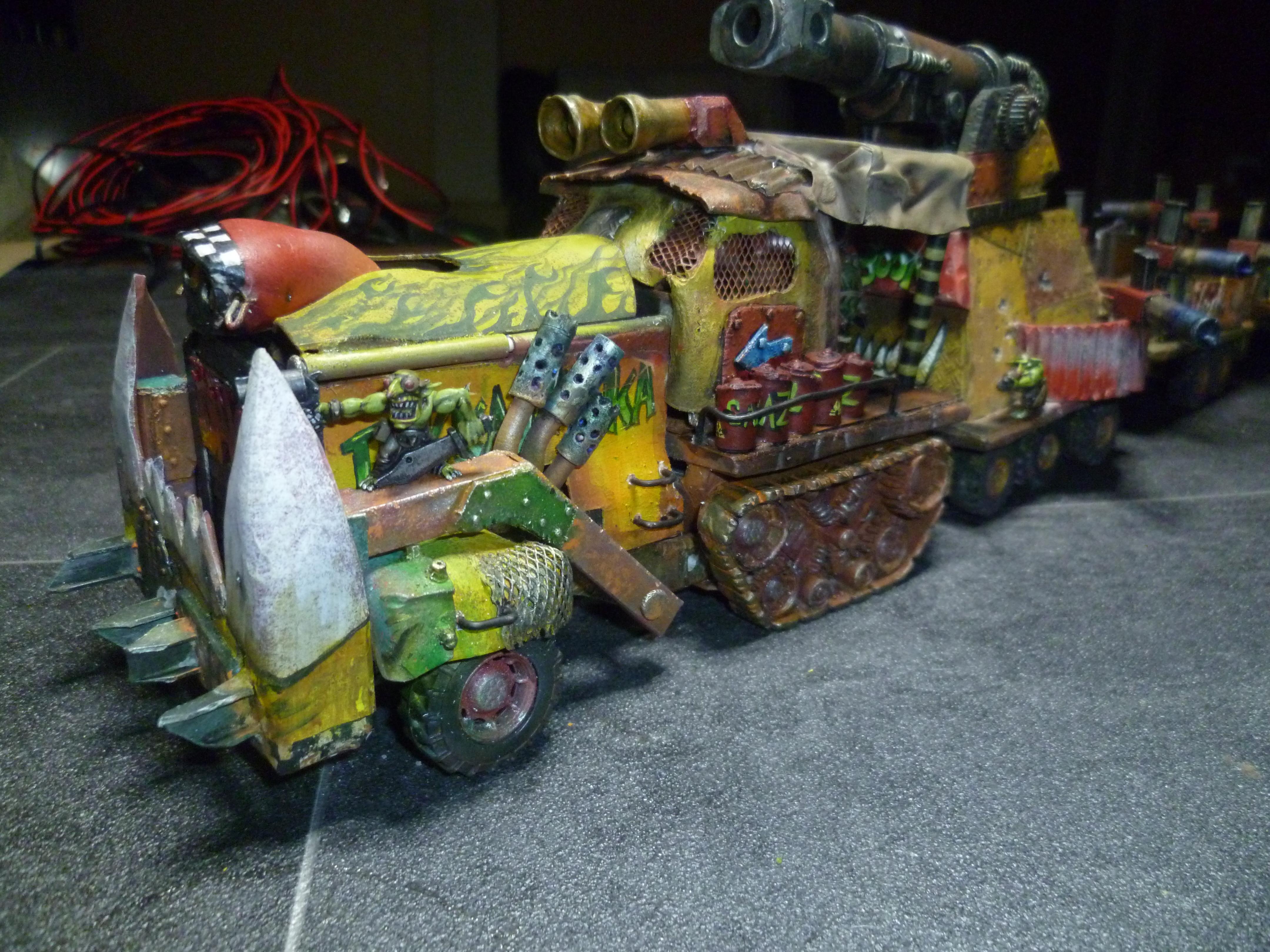 Orks, Trukk, Dakka clan war trukk