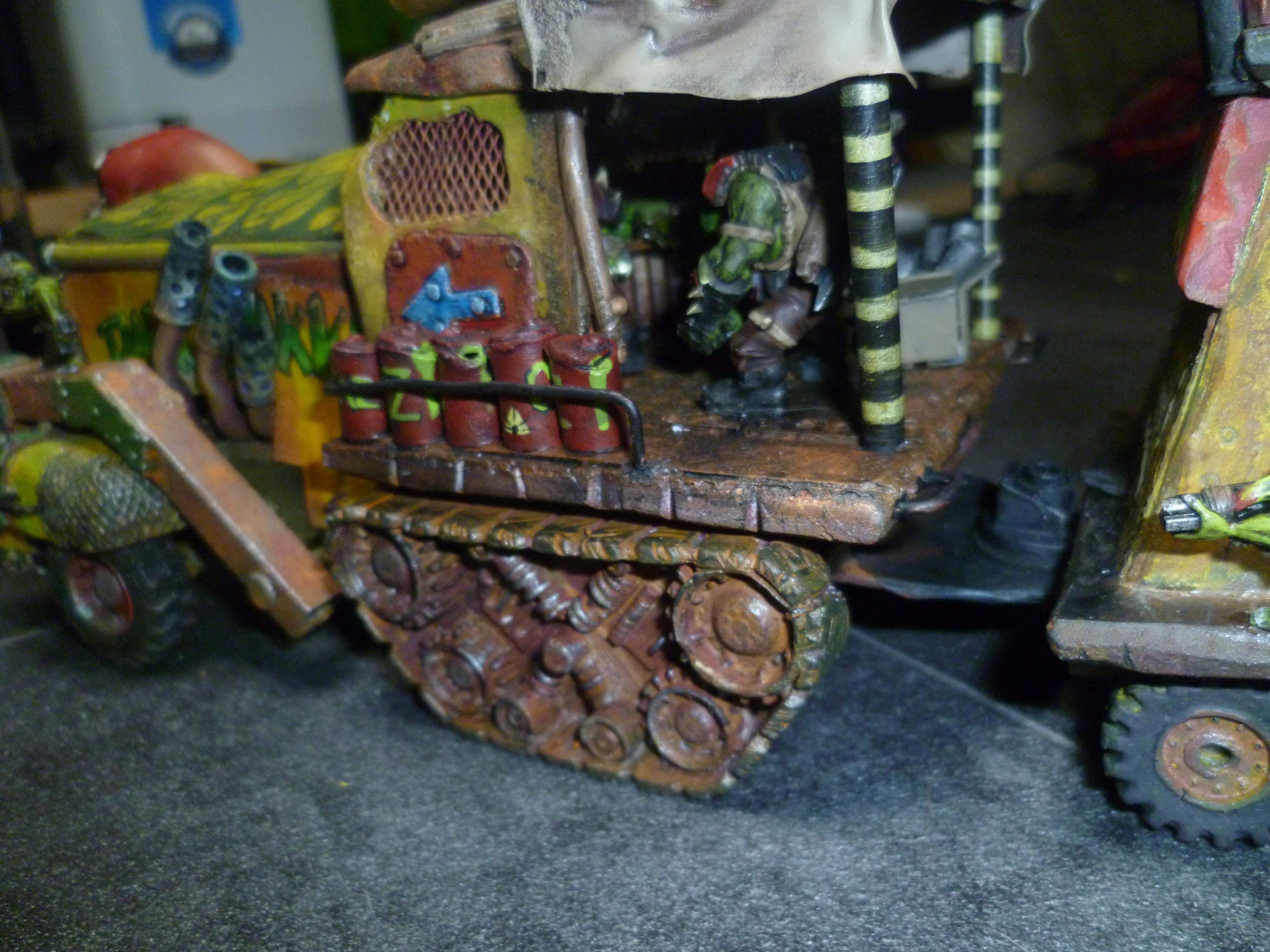 Dakka clan war trukk