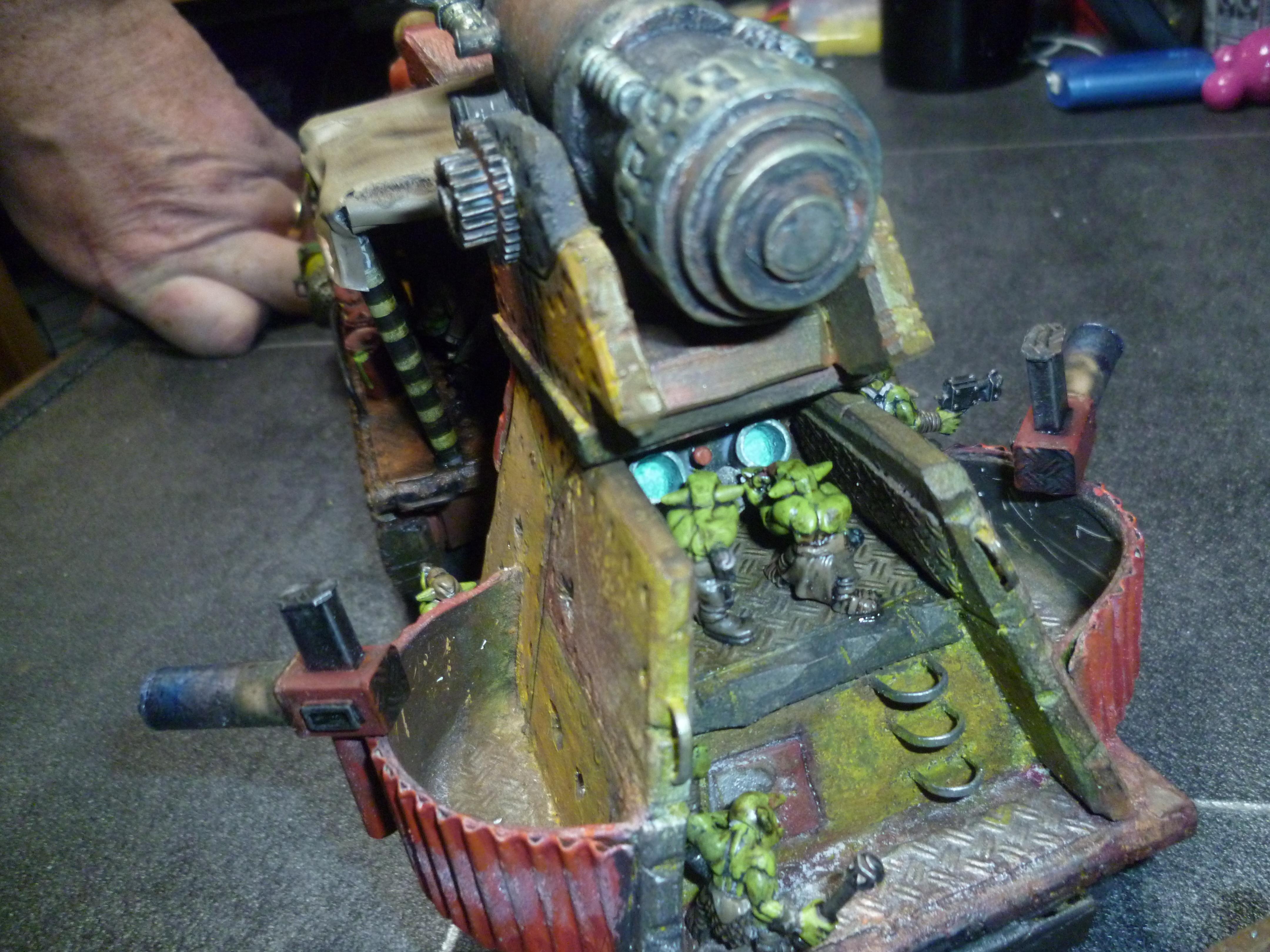 Dakka clan war trukk