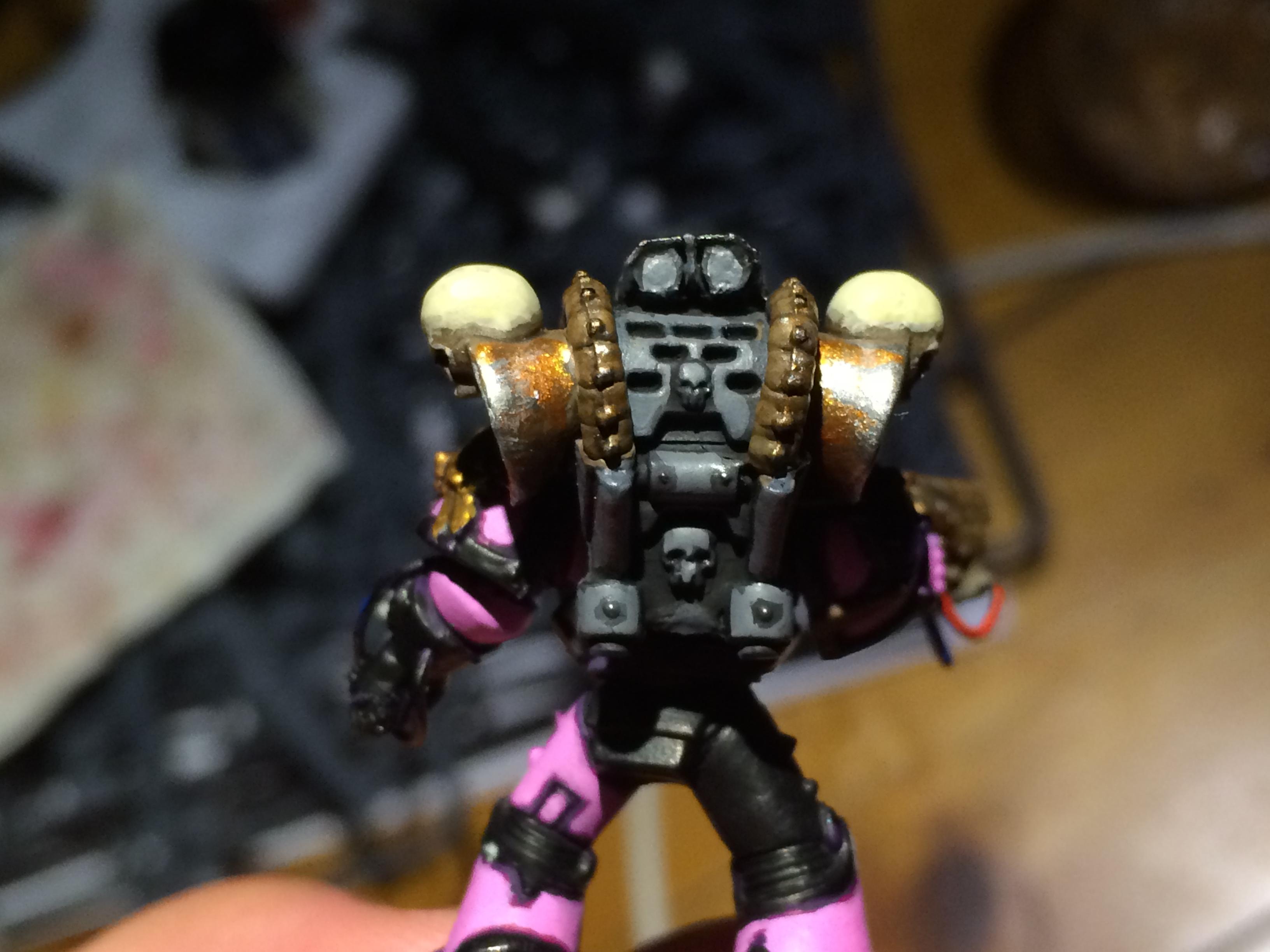 Cables, Chaos, Chaos Space Marines, Conversion, Doom, Doom Siren, Emperor, Emperor's Children, Finecast, Flesh, Hormagaunt Purple, Kitbash, Metal, Noise, Noise Marines, Pink, Pistol, Plasma, Plasma Pistol, Power, Power Weapon, Purple, Siren, Slaanesh, Sonic, Space Marines, Tallarn Flesh, Tentacle, Tentacle Pink, Warhammer 40,000, Warhammer Fantasy, Warlock Purple, Wash, Weapon