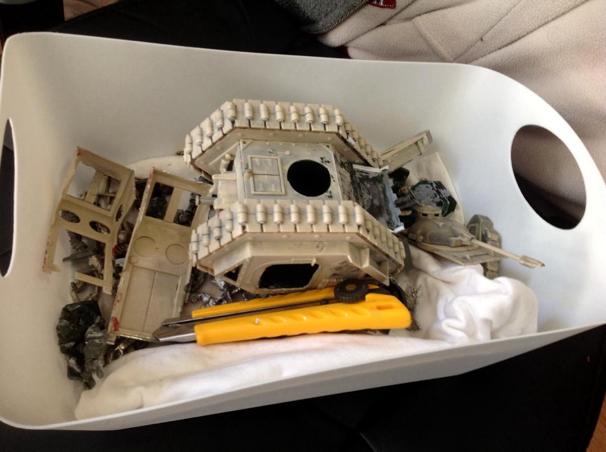 Howling Griffon, Land Raider