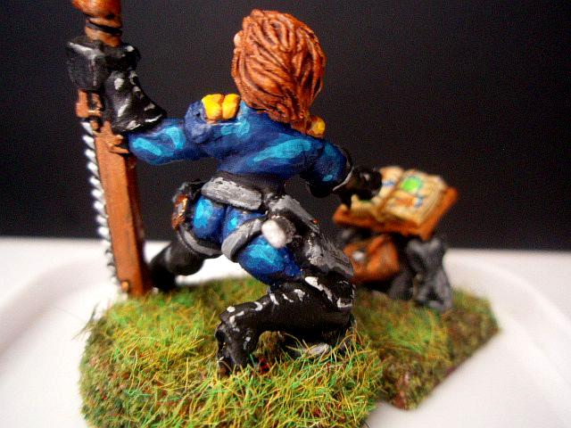 sculpted arty officer