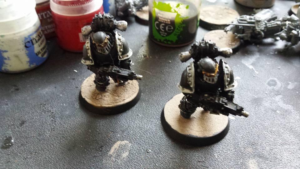 finish two Mk III marines ....love the Iron armor look 