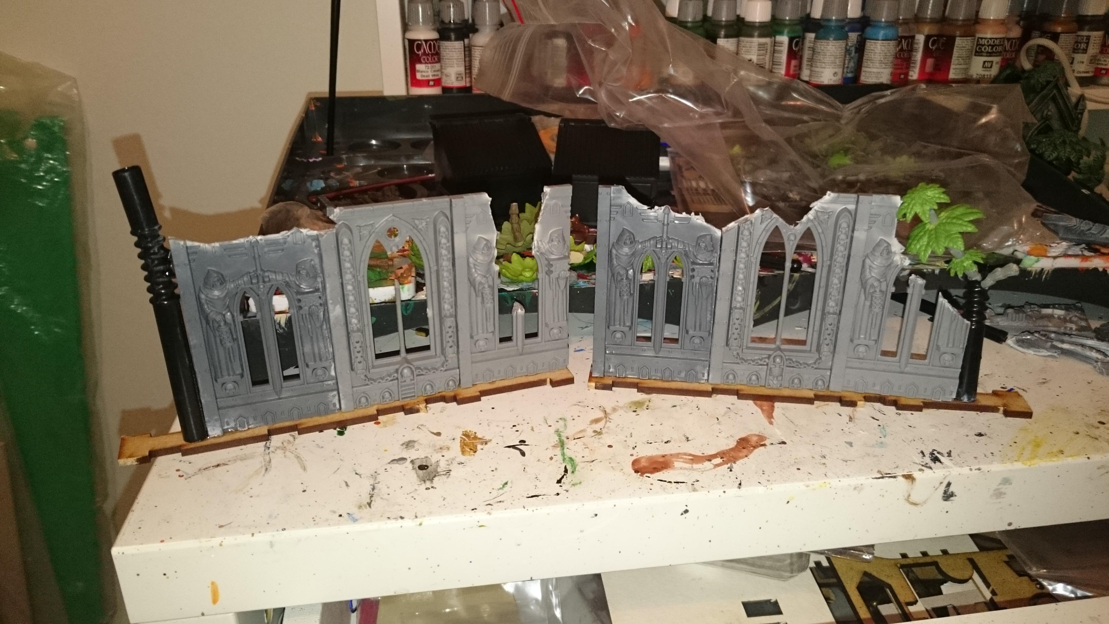 Terrain, overgrown walls, not yet overgrown