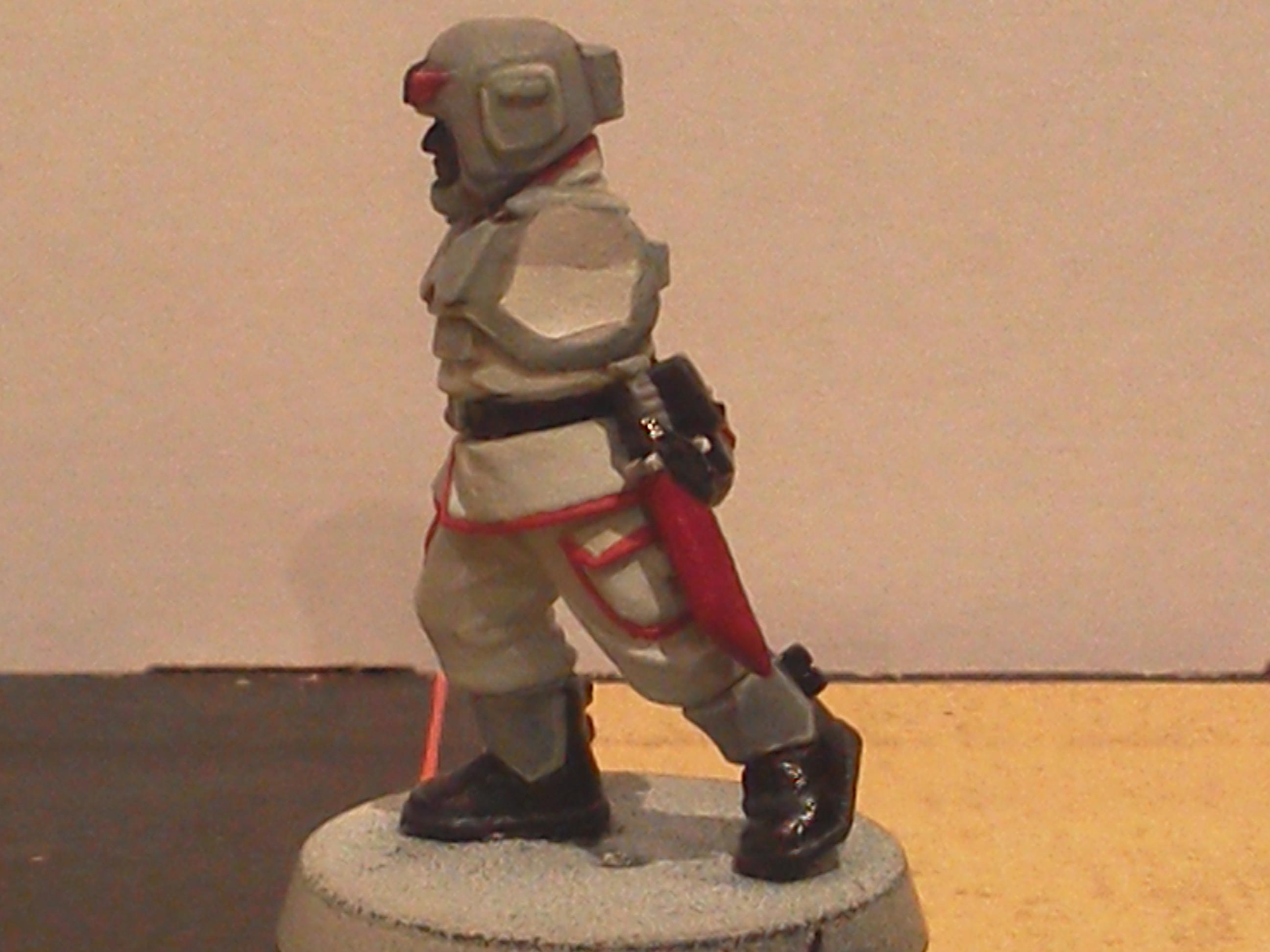 Side with bayonet