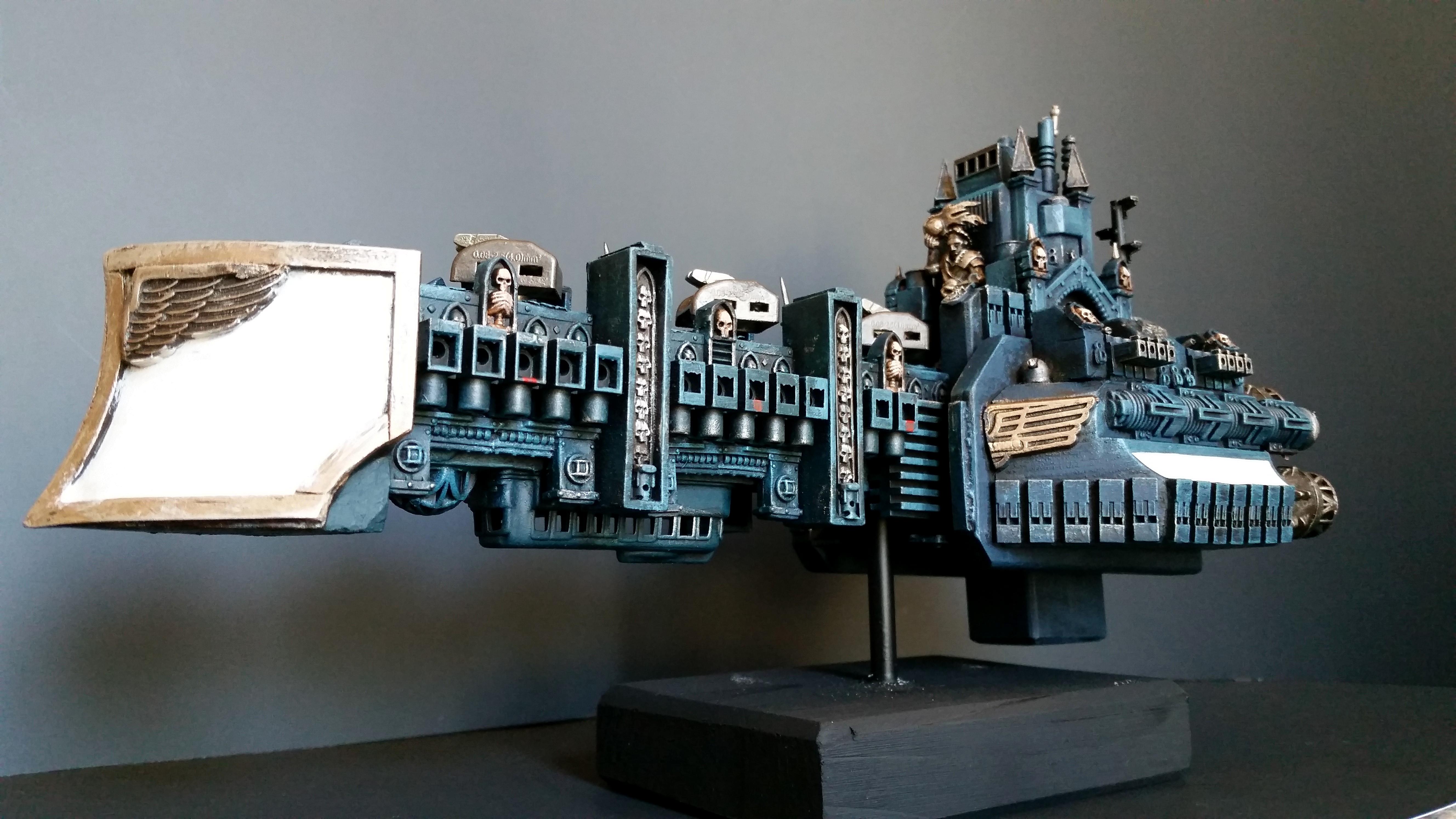 Warhammer rogue trader builds. Космические корабли вархаммер 40000. Вархаммер 40000 корабли Империума. Имперские корабли вархаммер 40000. Вархаммер 40000 флот.