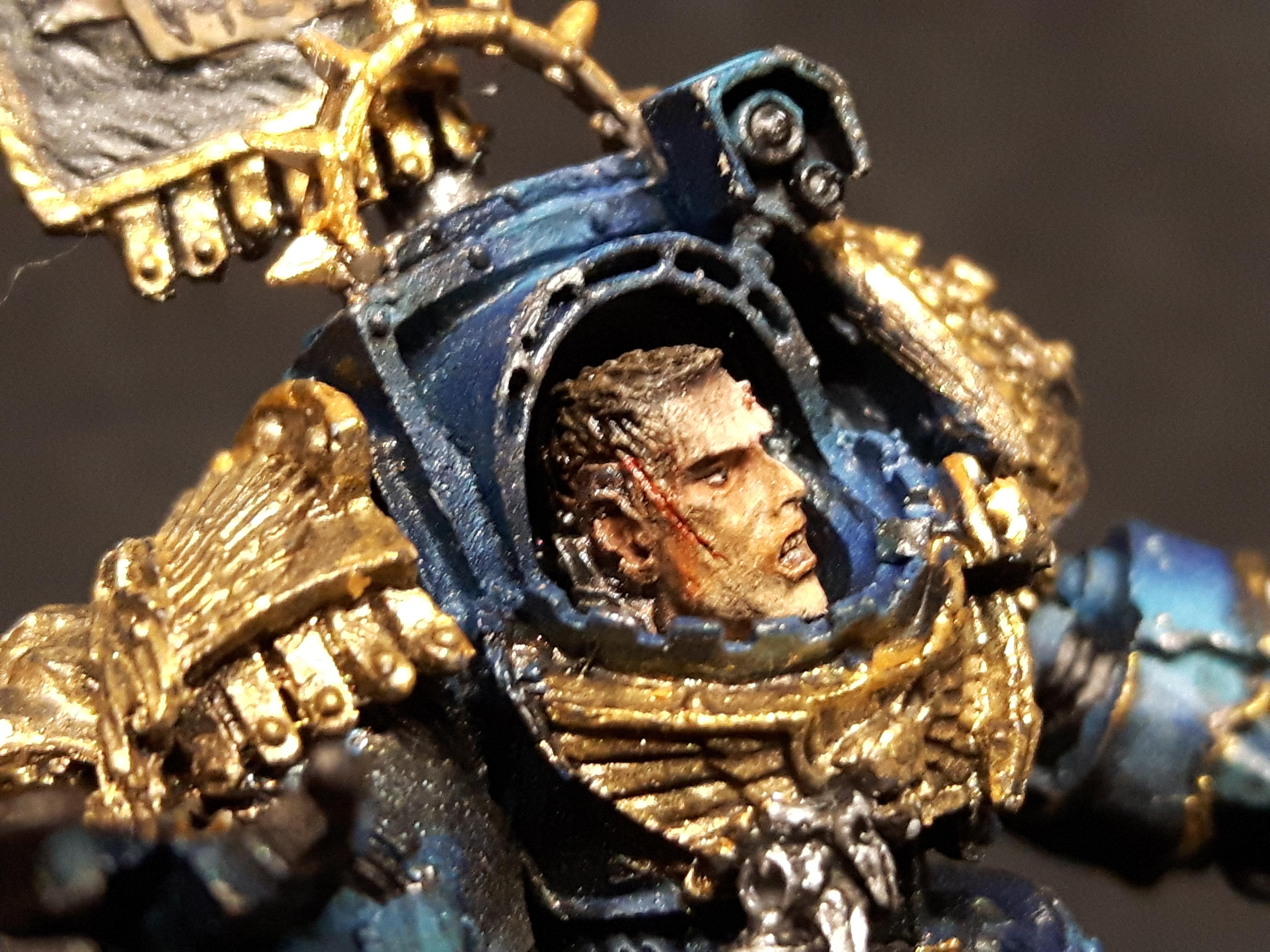Head detail