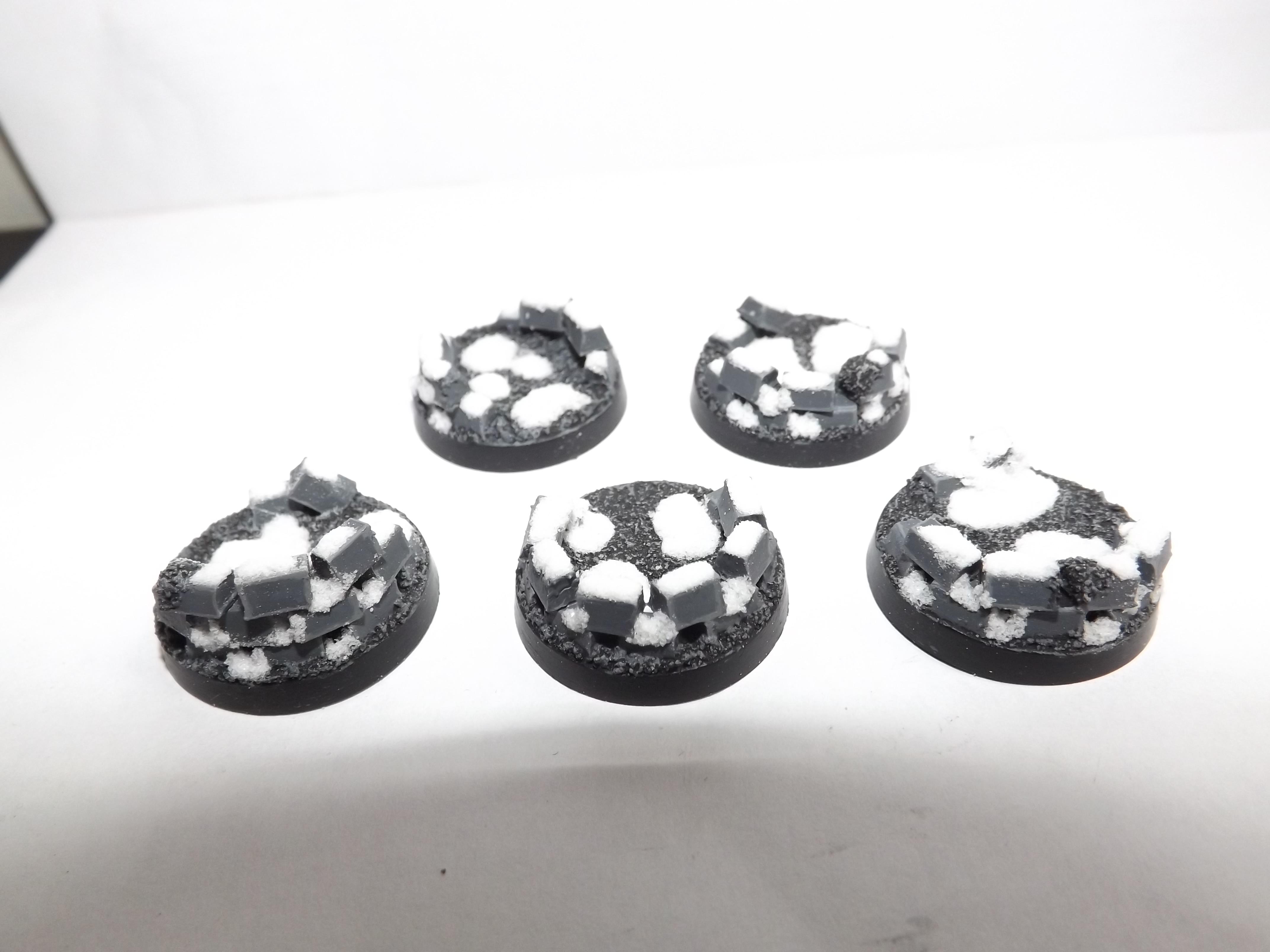 x5 Sprue Brick &amp; Snow Bases. (1)