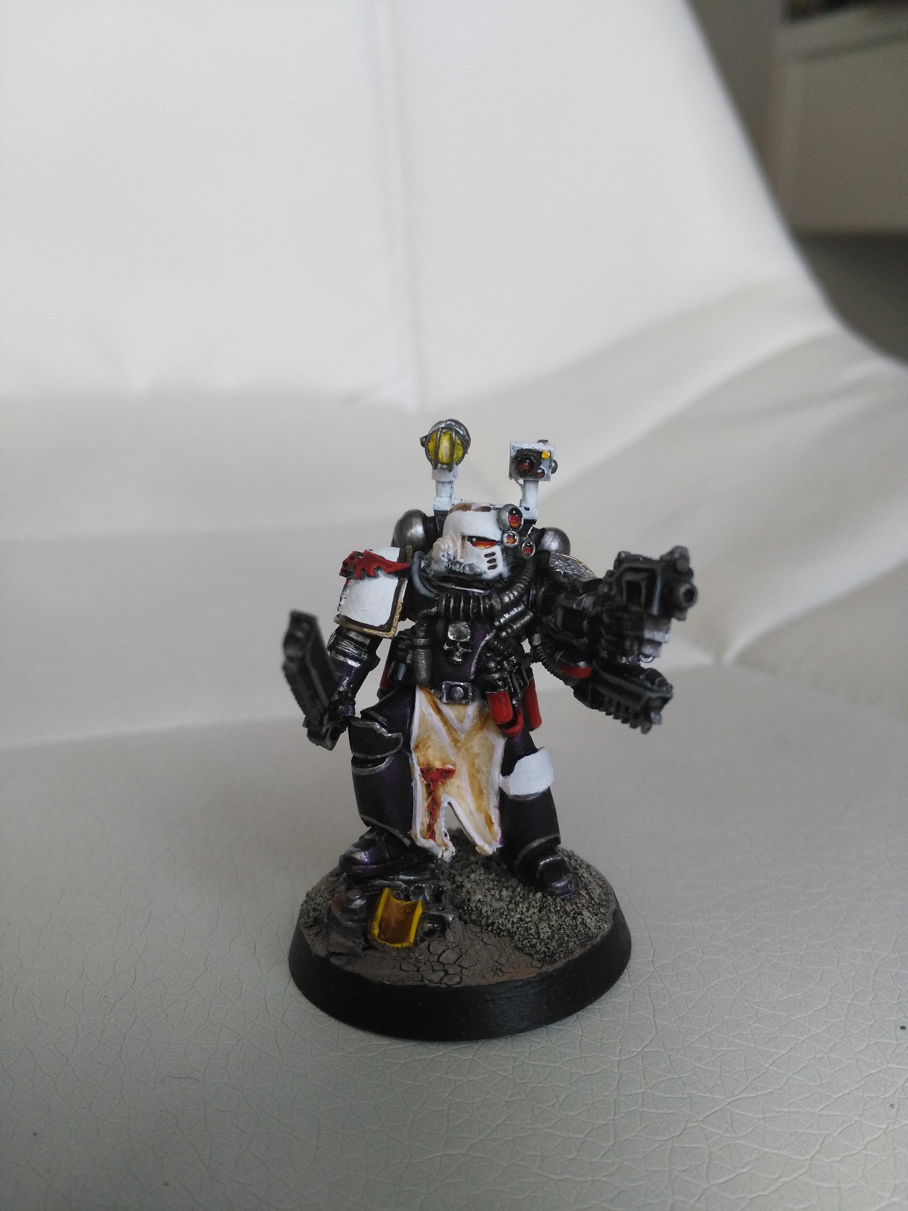 Apothecary, Medic, Space Marines