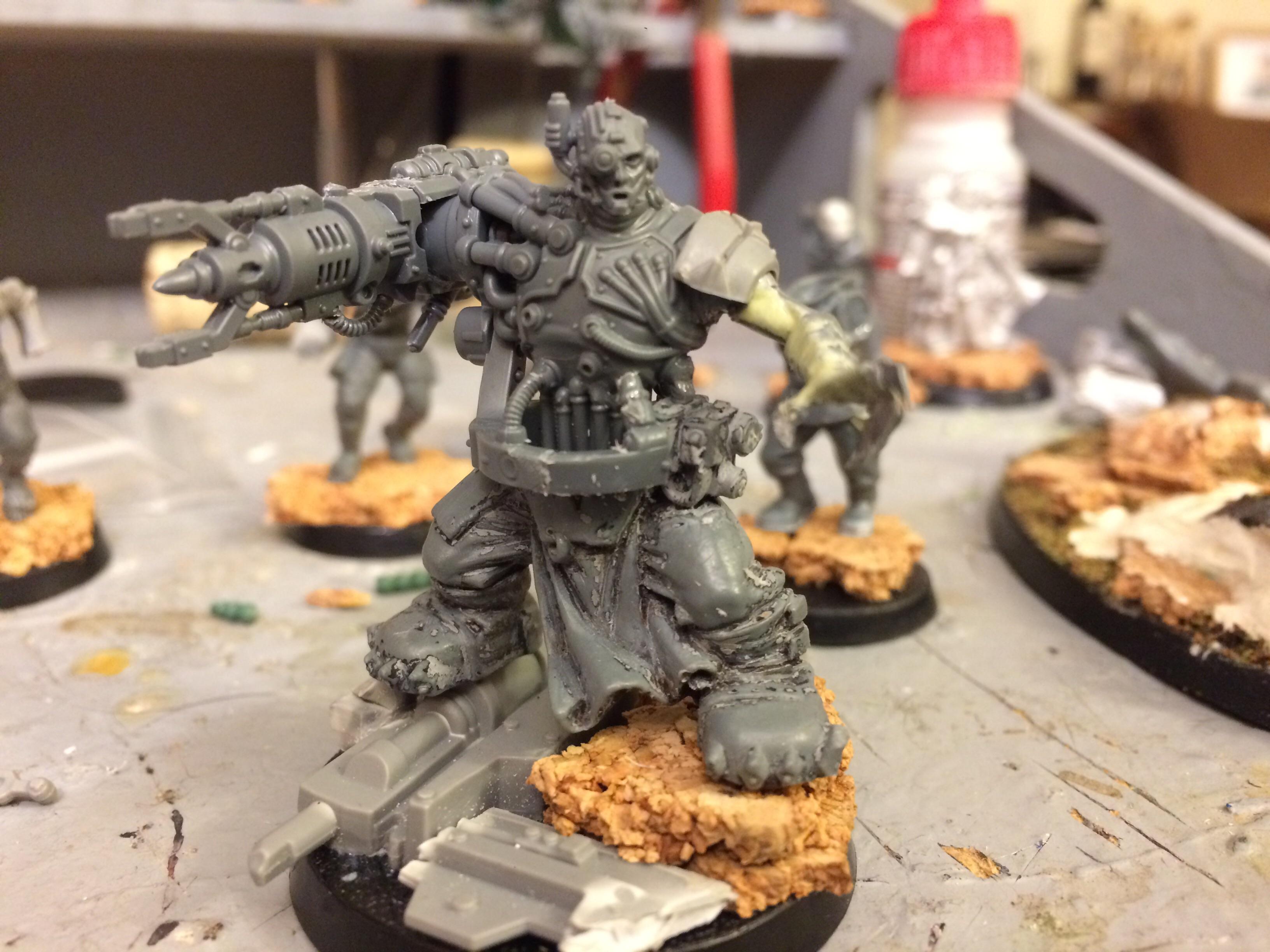 Adeptus Mechanicus, Servitors