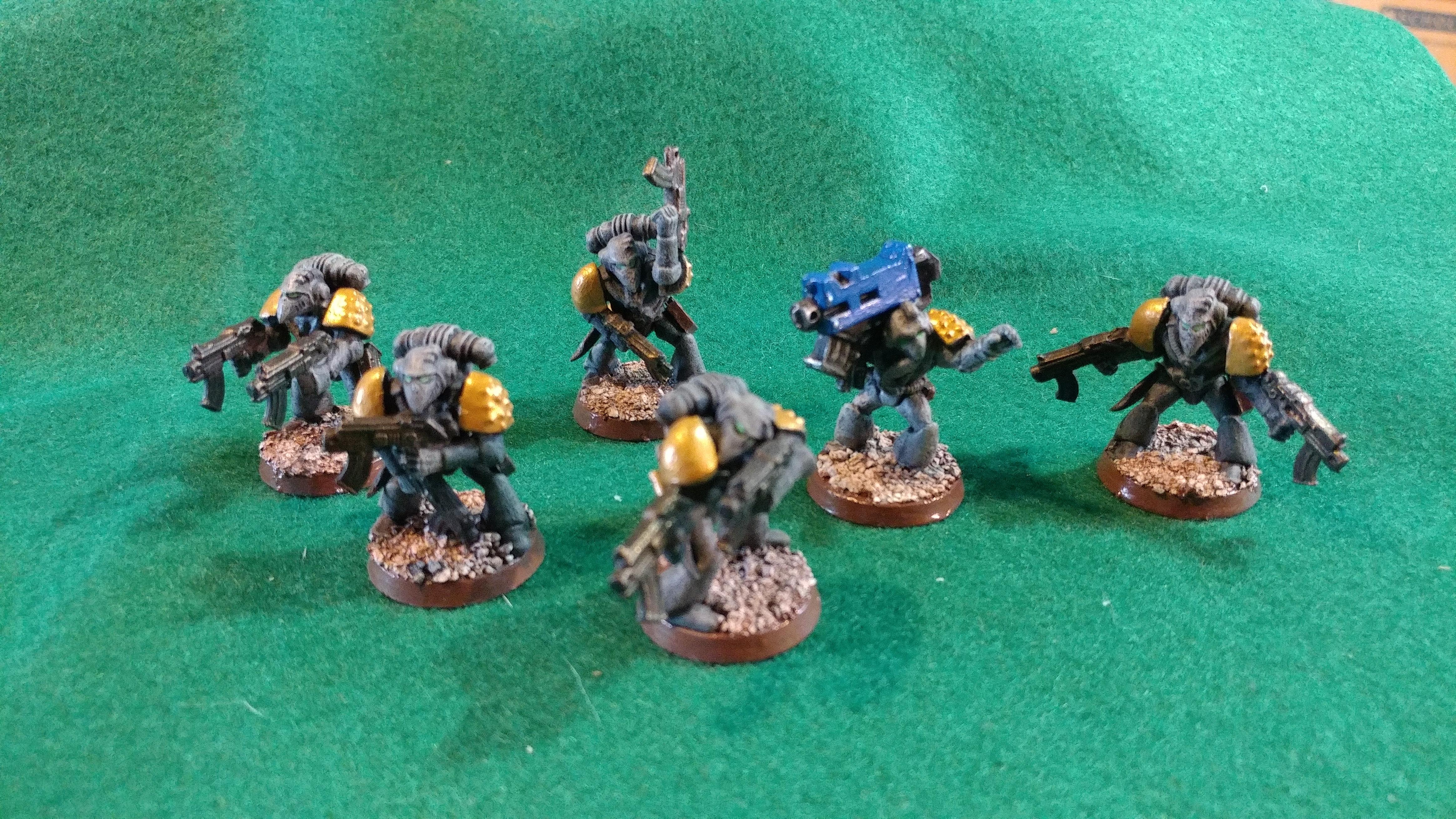 4 Beakies w/ heavy bolter