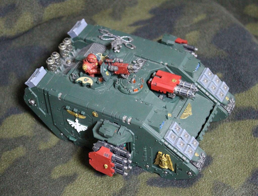 Landraider with magnetised sponsons