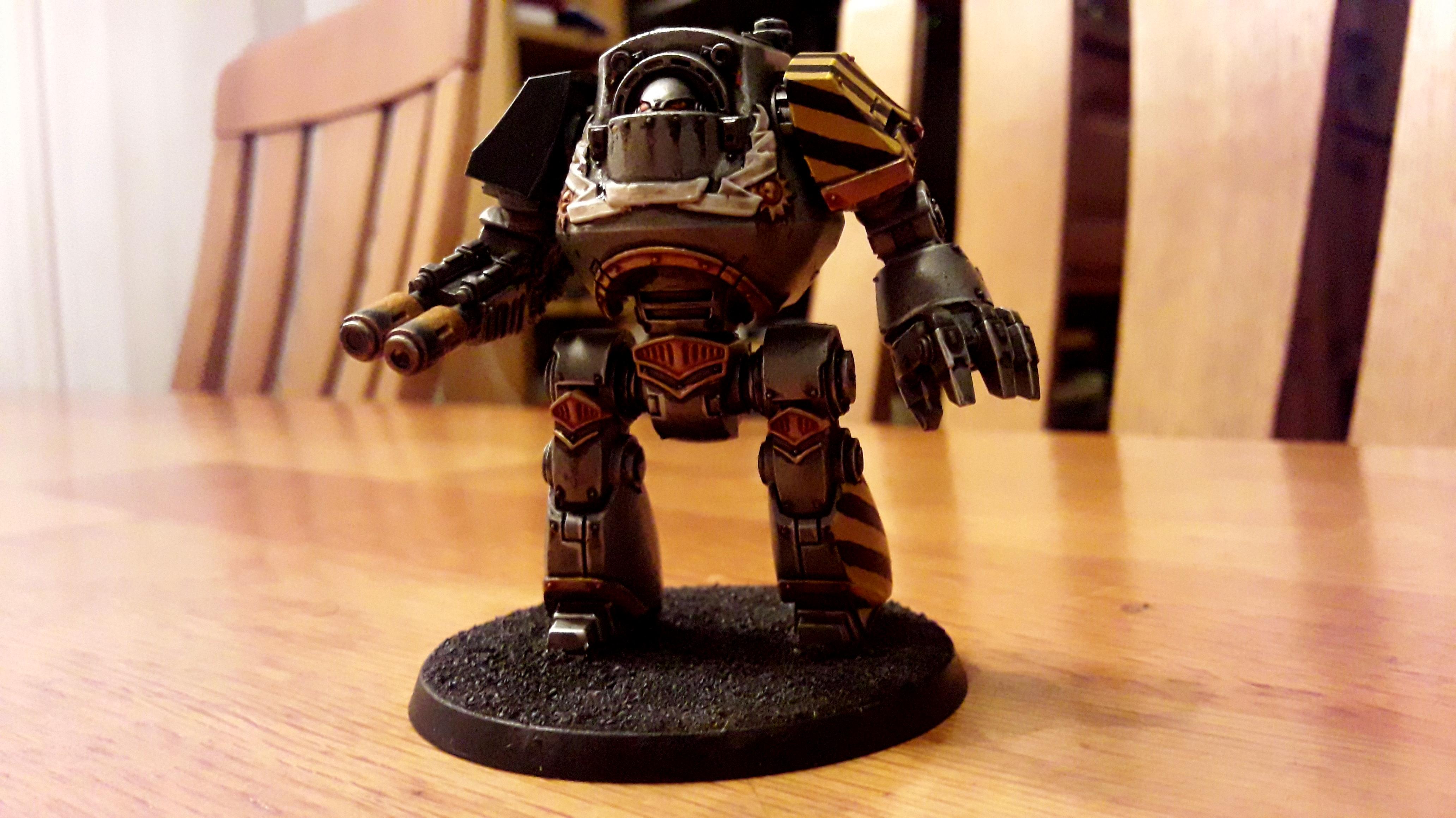 Iron Warriors Contemptor 02