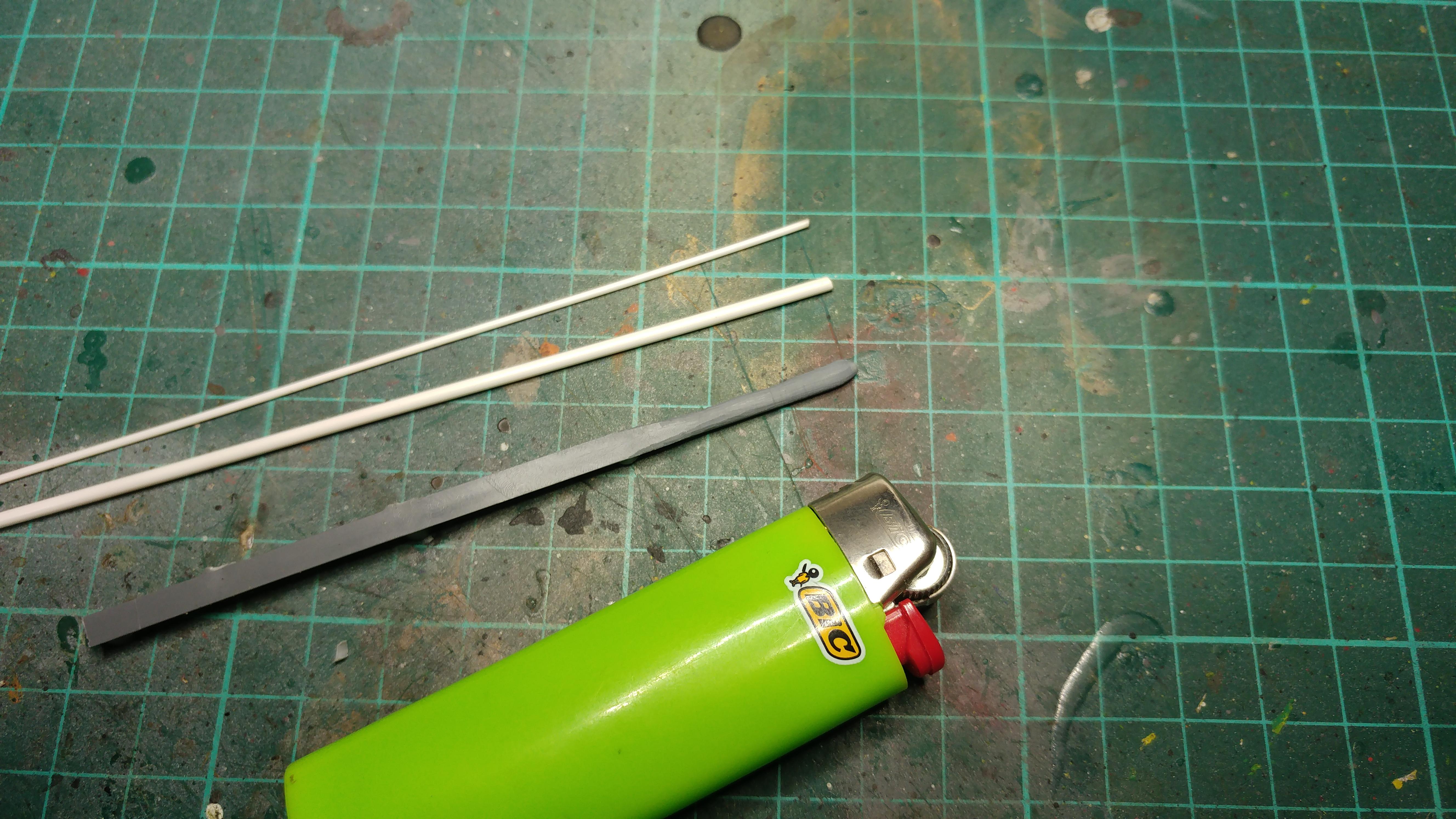 1 - rod/sprue and a lighter