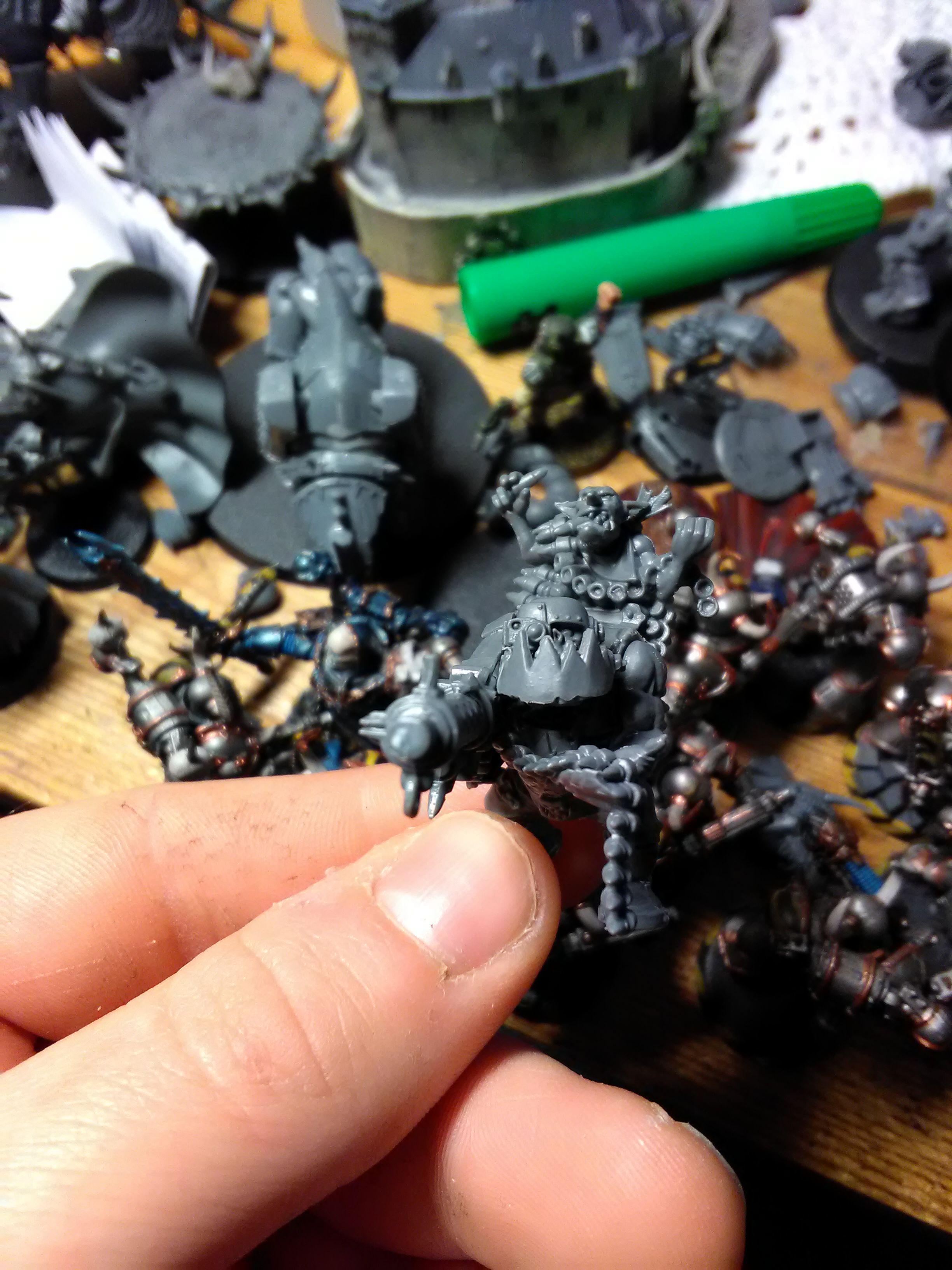 Orks, good o'l shoota bow with ammo runt