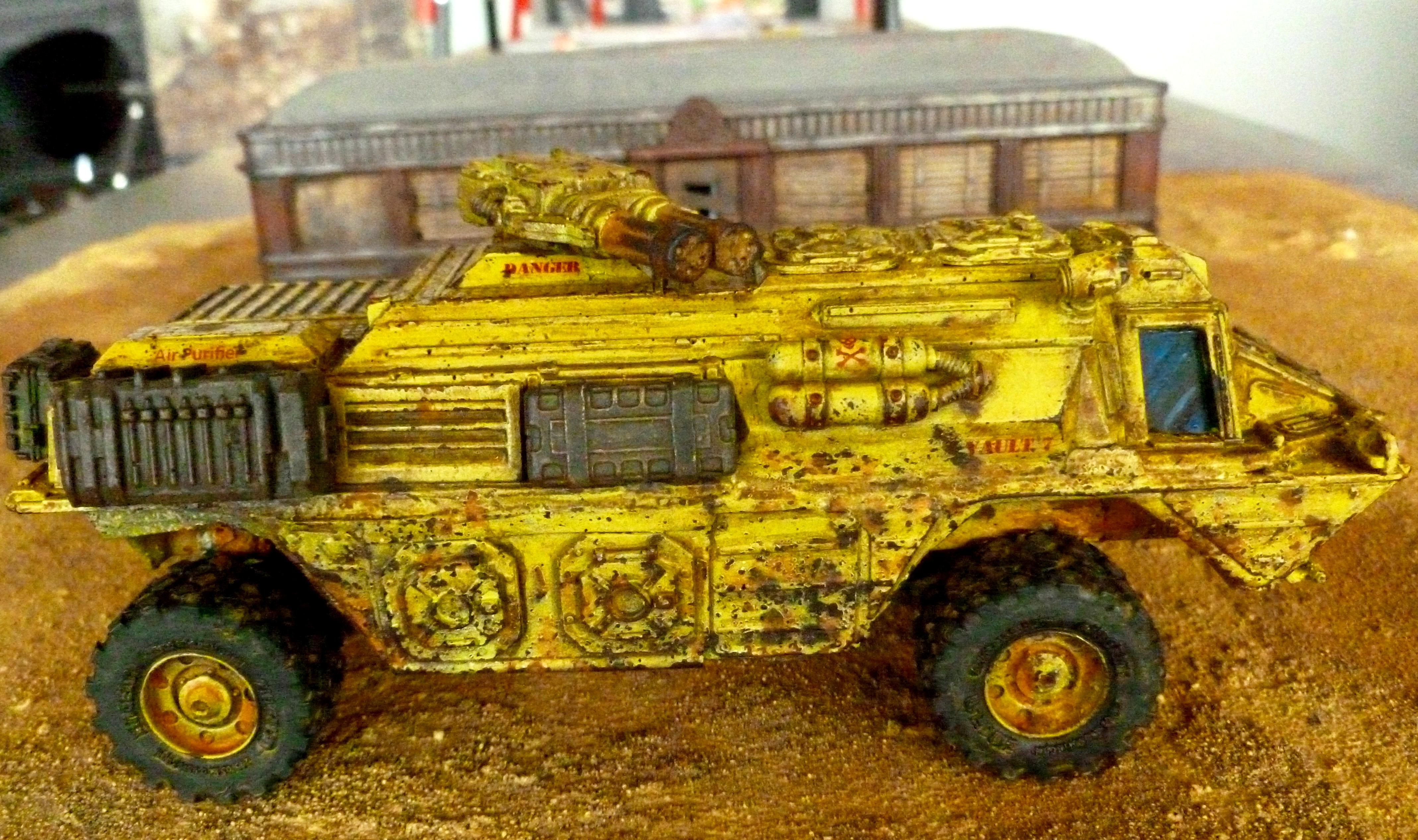 Apc, Rad Pig - Valut Dweller vehicle