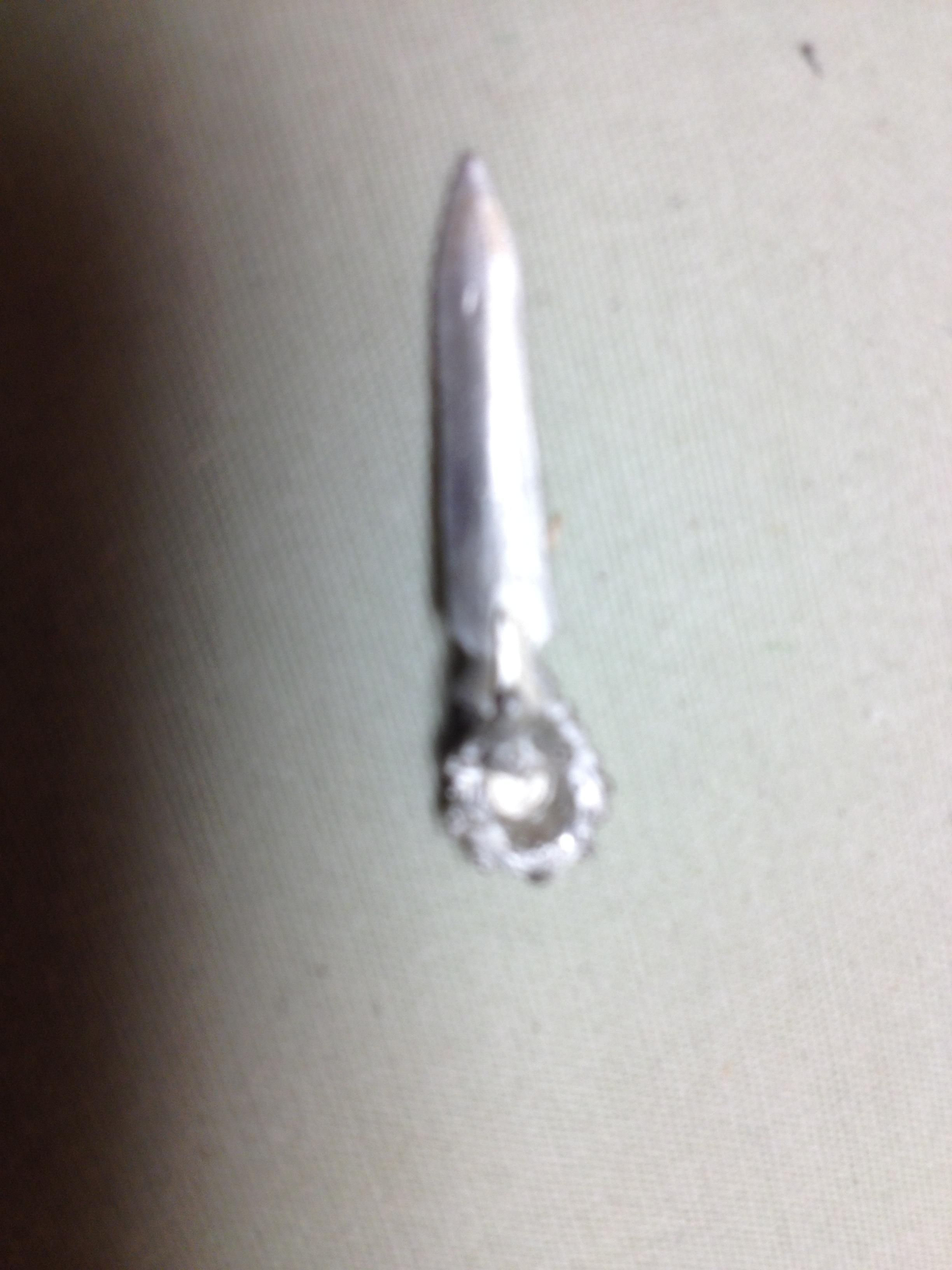 B6 bottom closeup