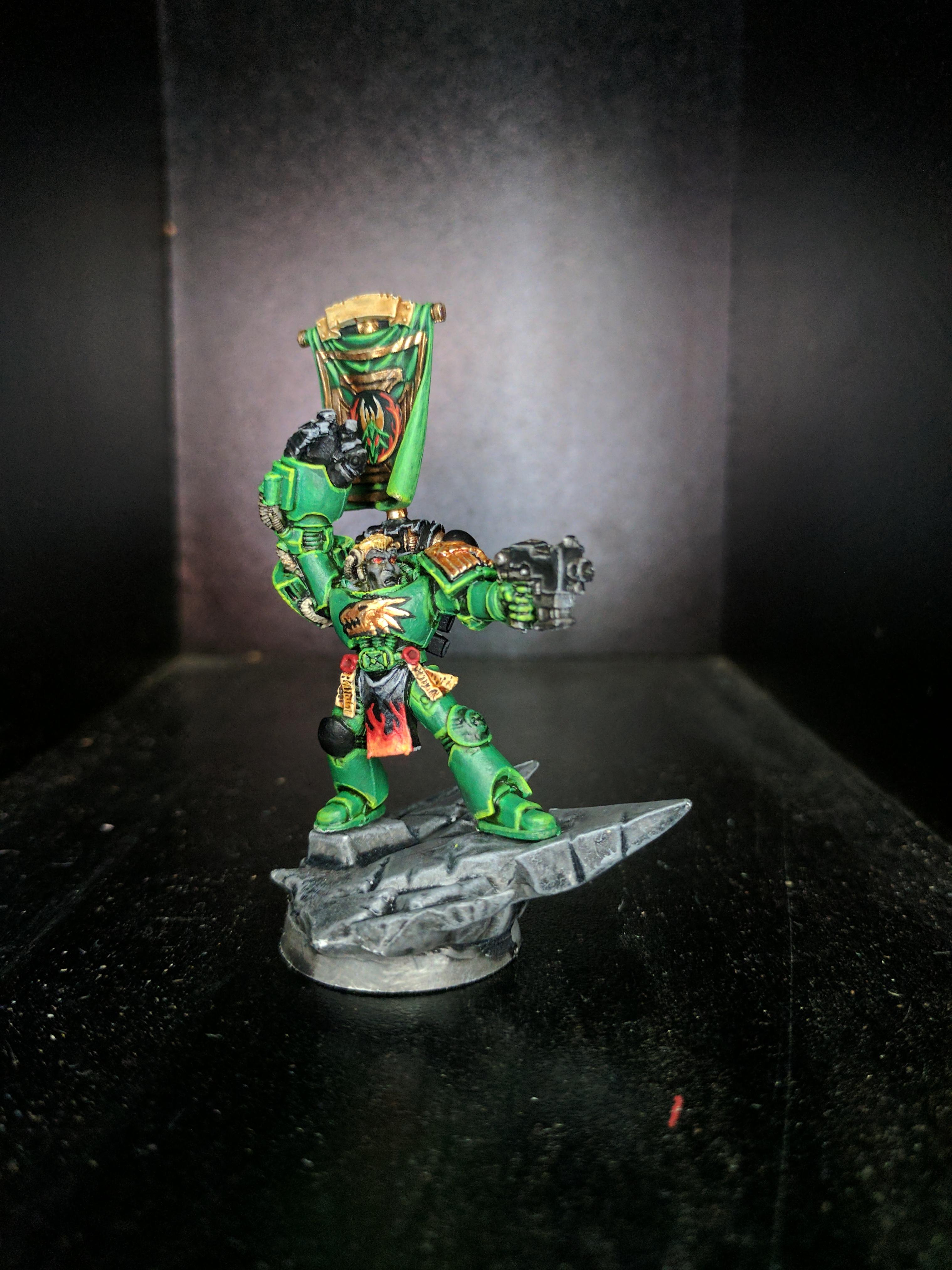 Banner, Captain, Dragon, Flames, Power Fist, Salamanders, Space Marines