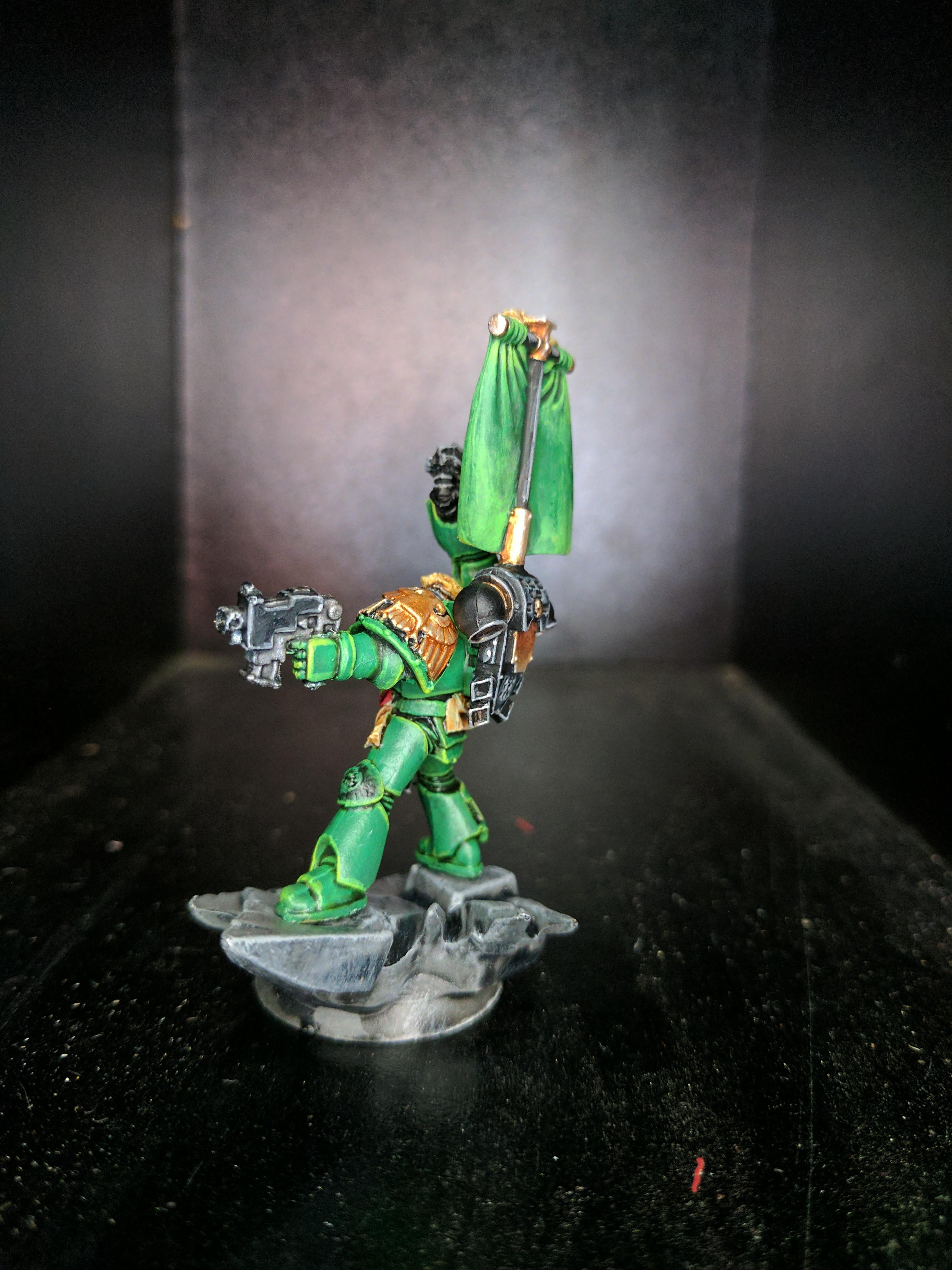 Banner, Captain, Dragon, Flames, Power Fist, Salamanders, Space Marines