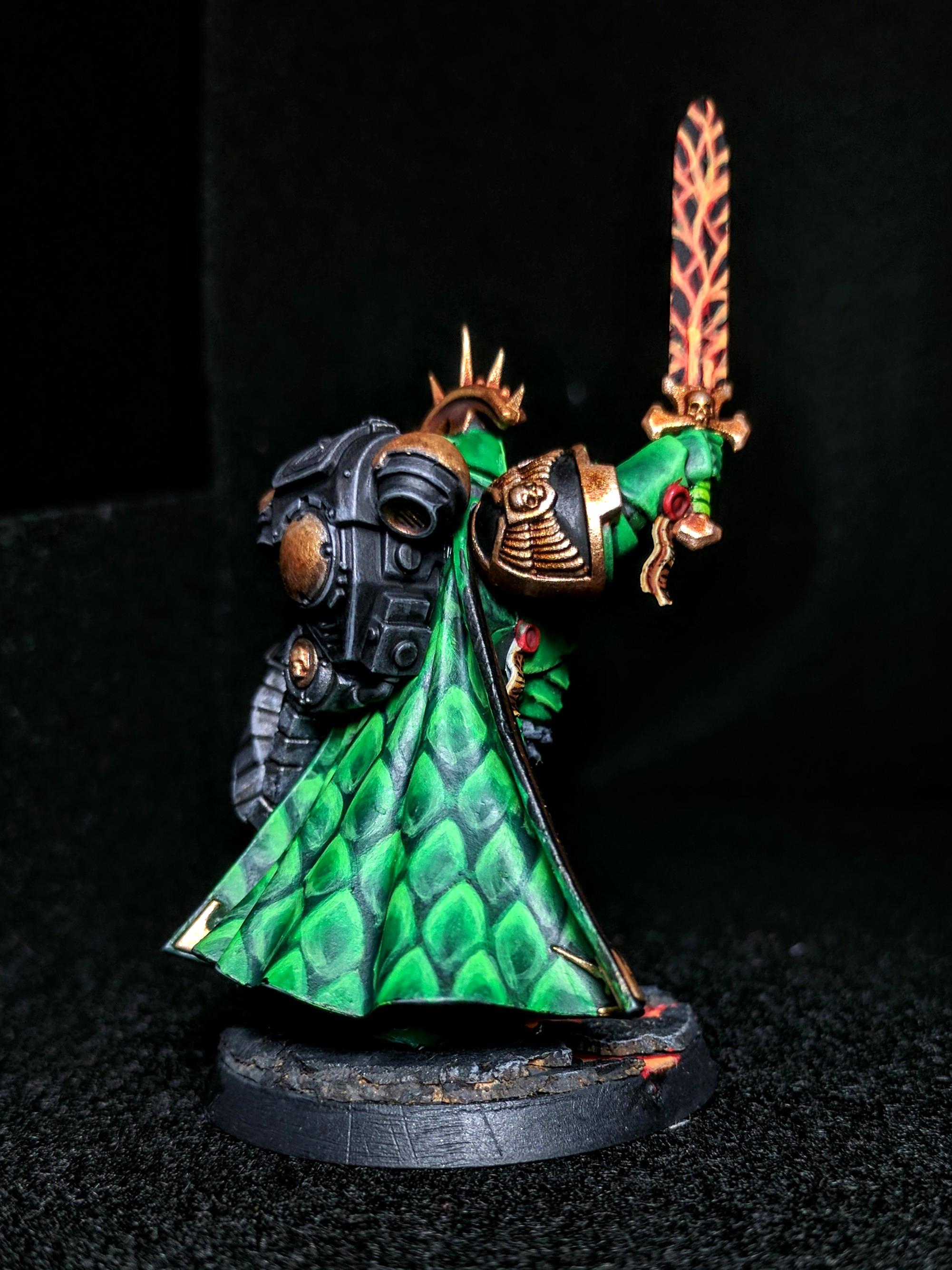 Primaris Salamander Captain in gravis armour