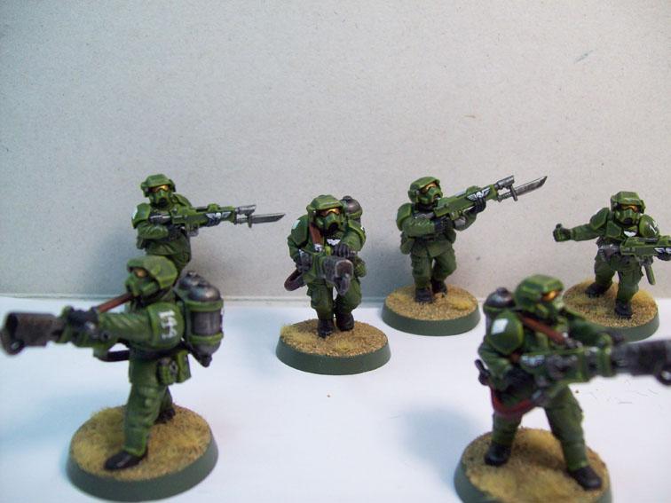 Astra Militarum 40K Imperial Guard Cadian Infantry FLAMER & ARMS 