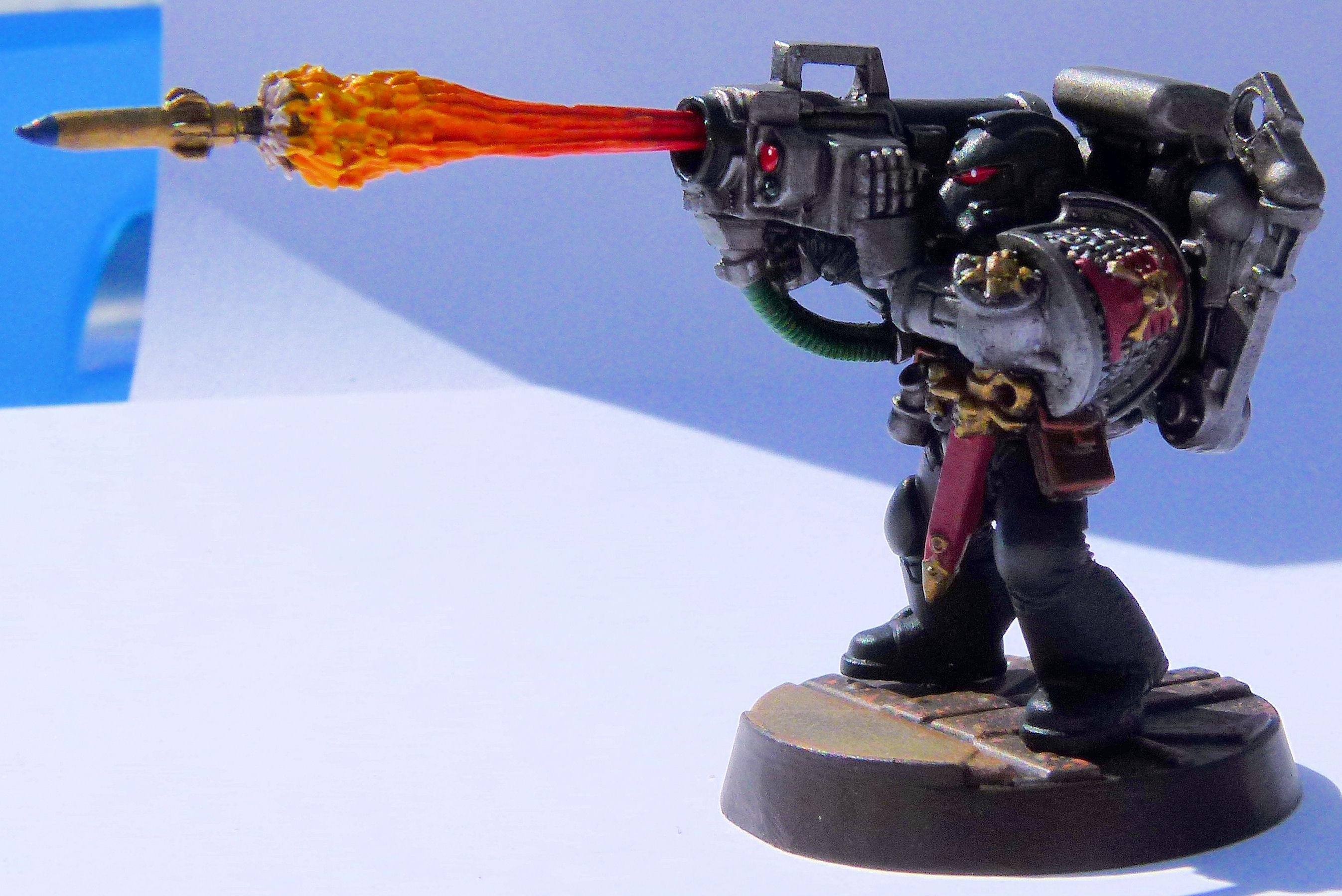 Deathwatch Skull Bearer Left