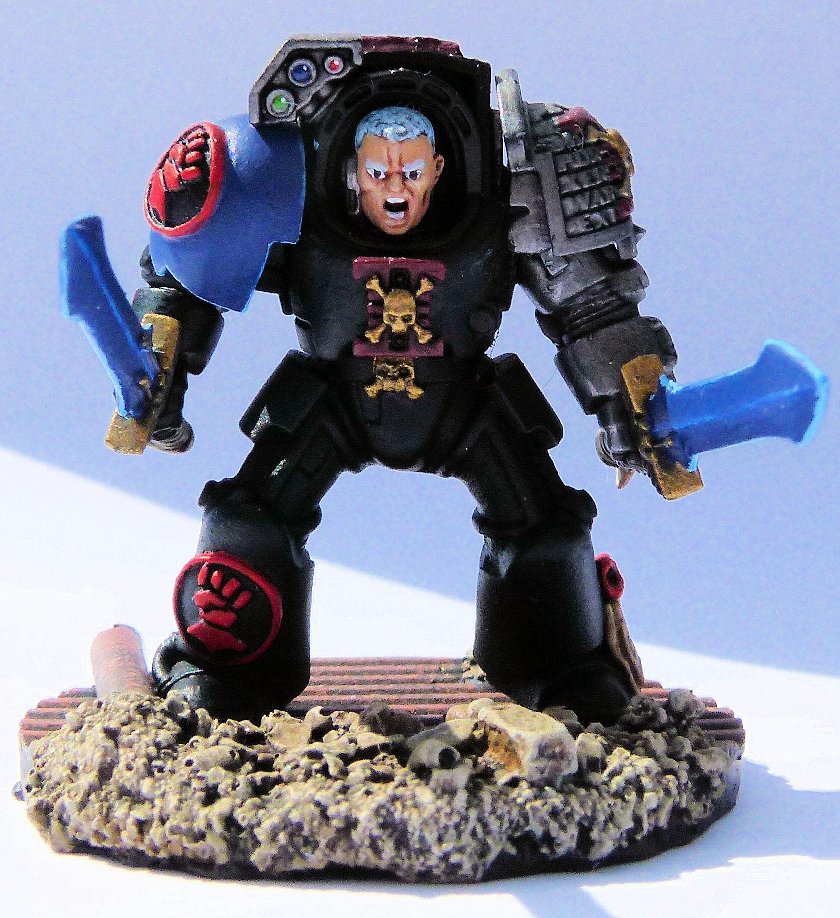 Deathwatch Crimson Fist Terminator Front