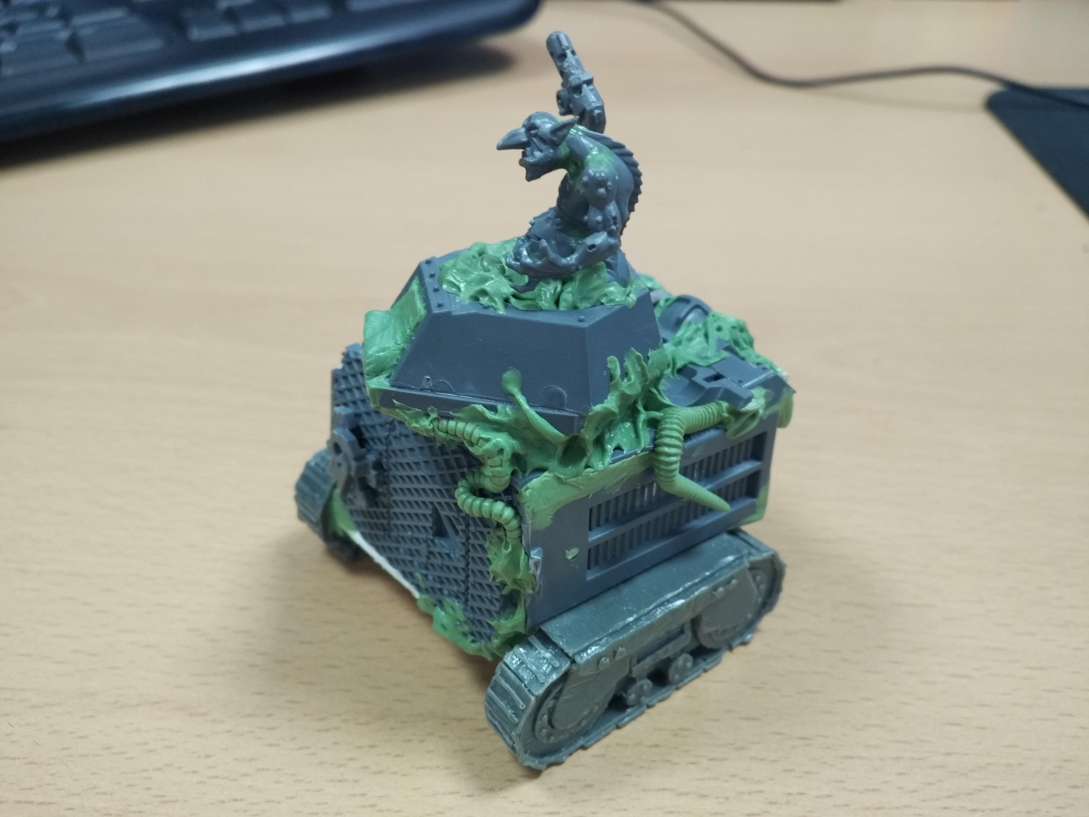 Grot tank 1