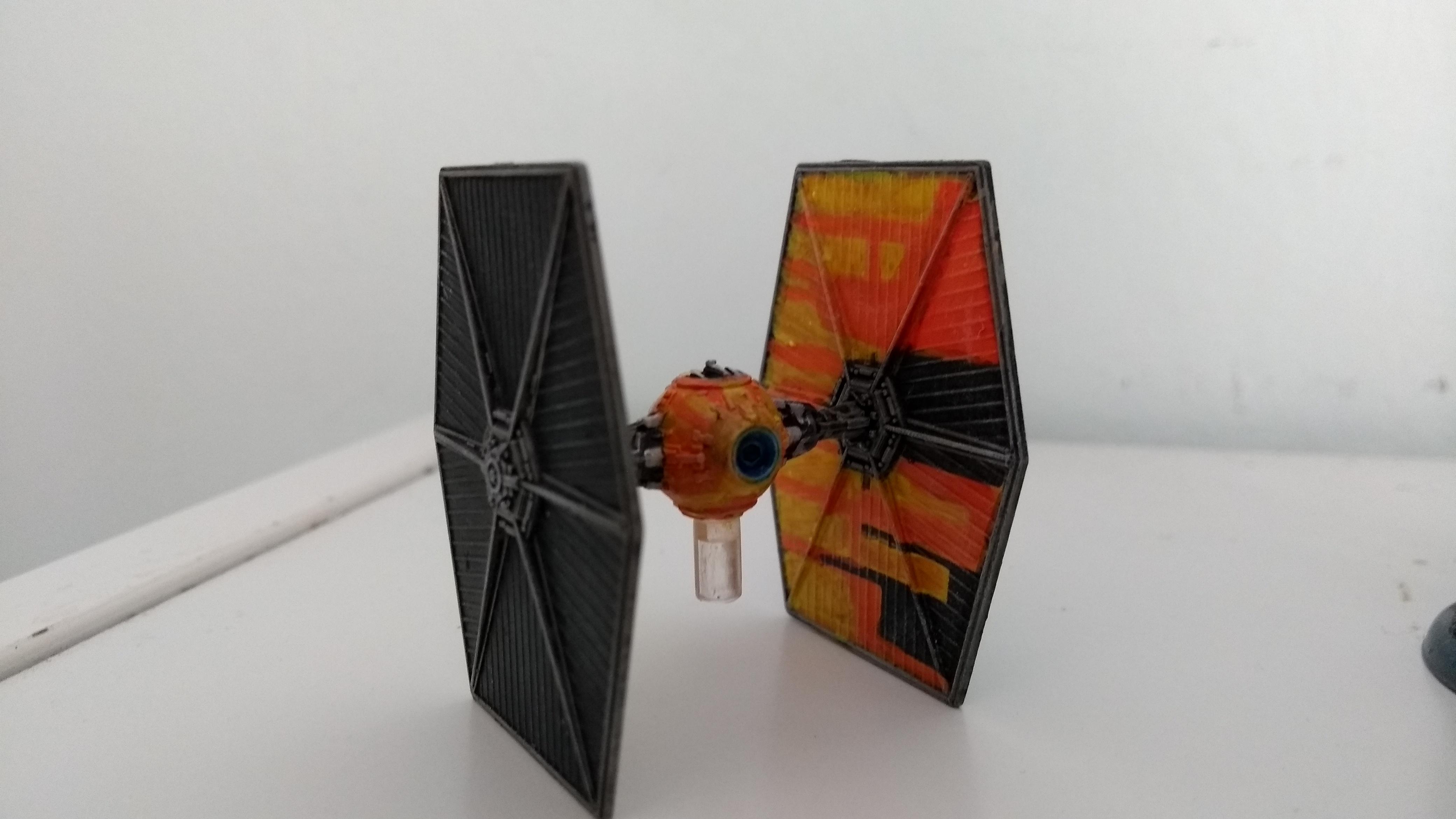 Star Wars, Sabine's TIE reverse