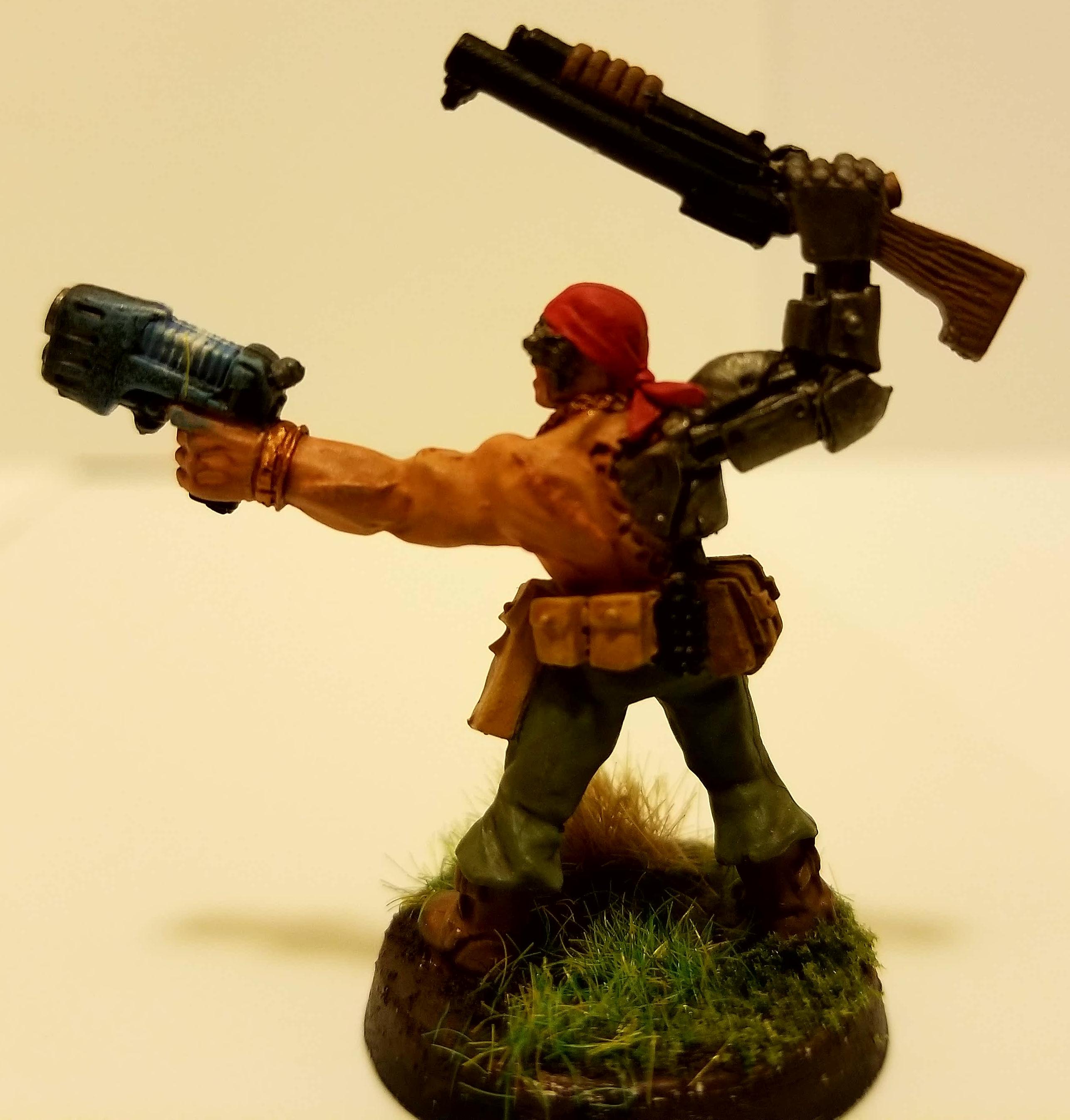 Straken Back