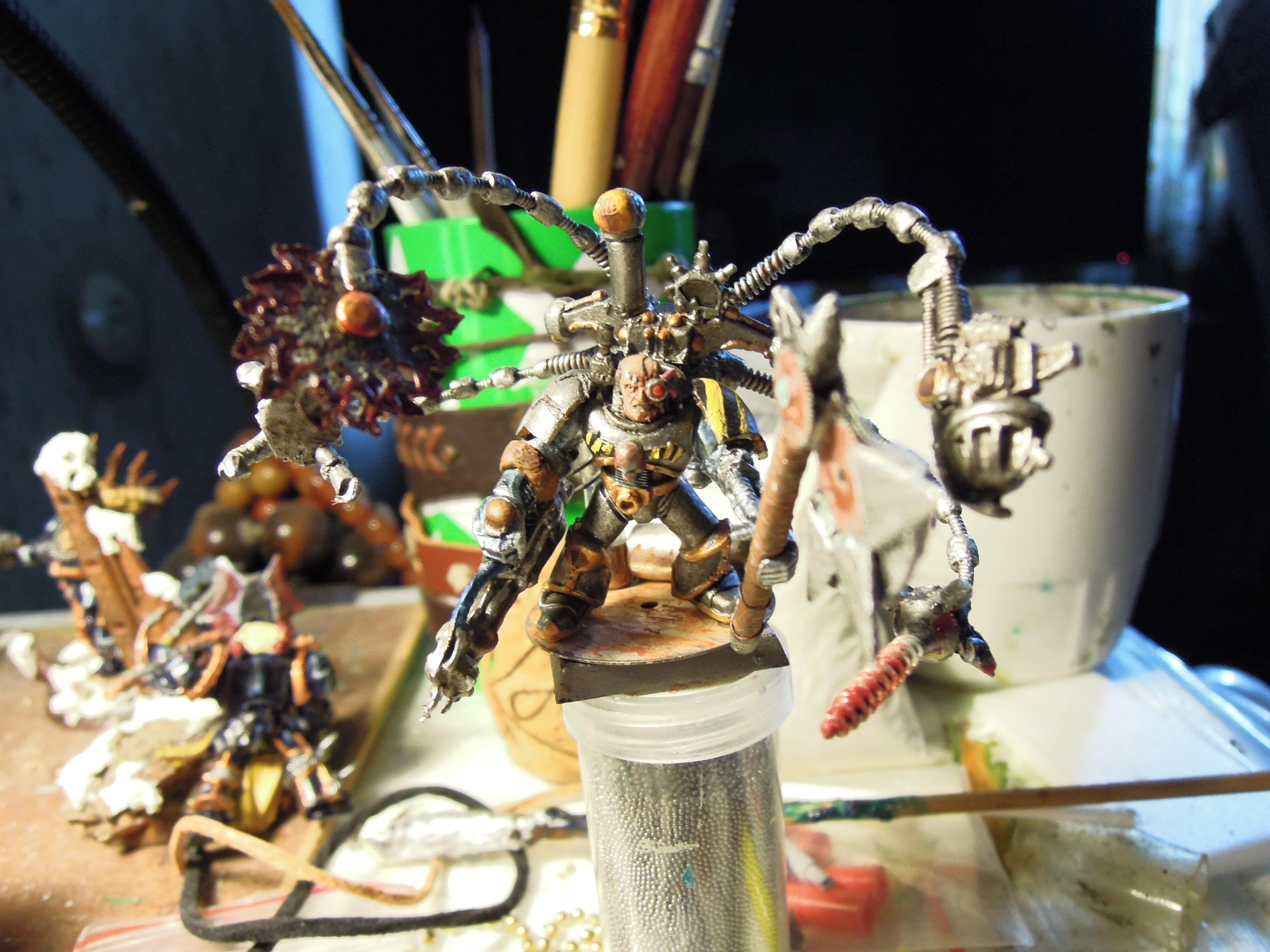 Blurred Photo, Chaos, Chaos Space Marines, Chaos Undivided, Conversion, Conversion Beamer, Hazard Stripe, Hazard Stripes, Heresy, Heretic Astartes, Infantry, Iron Warriors, Iron Within, Iron Without!, Kitbash, Scratch Build, Servo Arm, Traitor Legions, Warhammer 40,000, Warpsmith