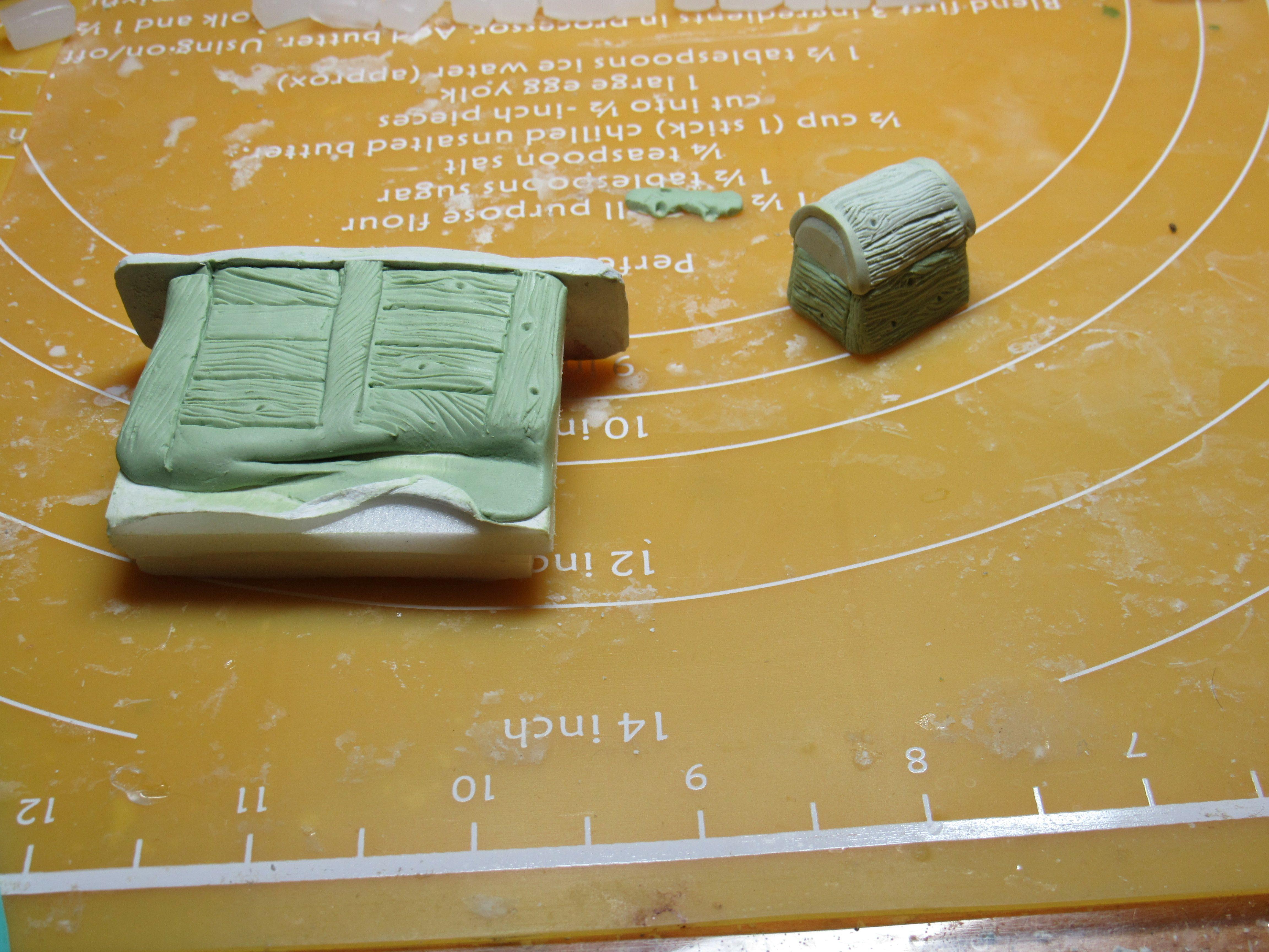 Hero Quest, Cubbord and chest