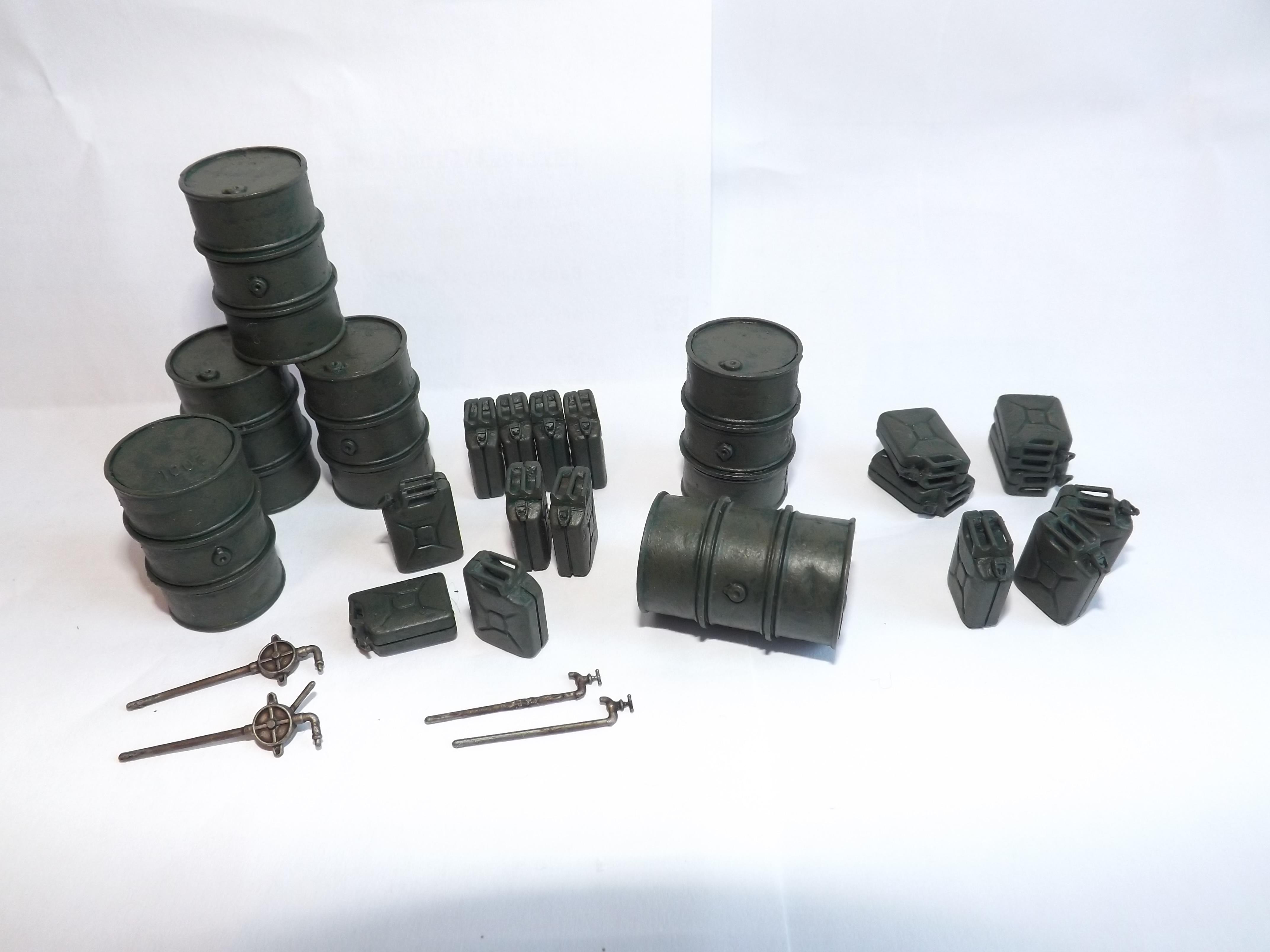 German Fuel Barrels &amp; Jerry Cans Set
