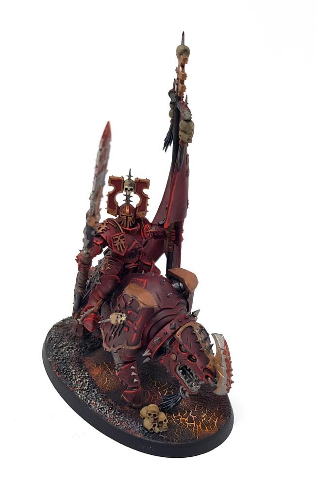 Skullcrusher Standardbearer with Bloodglaive