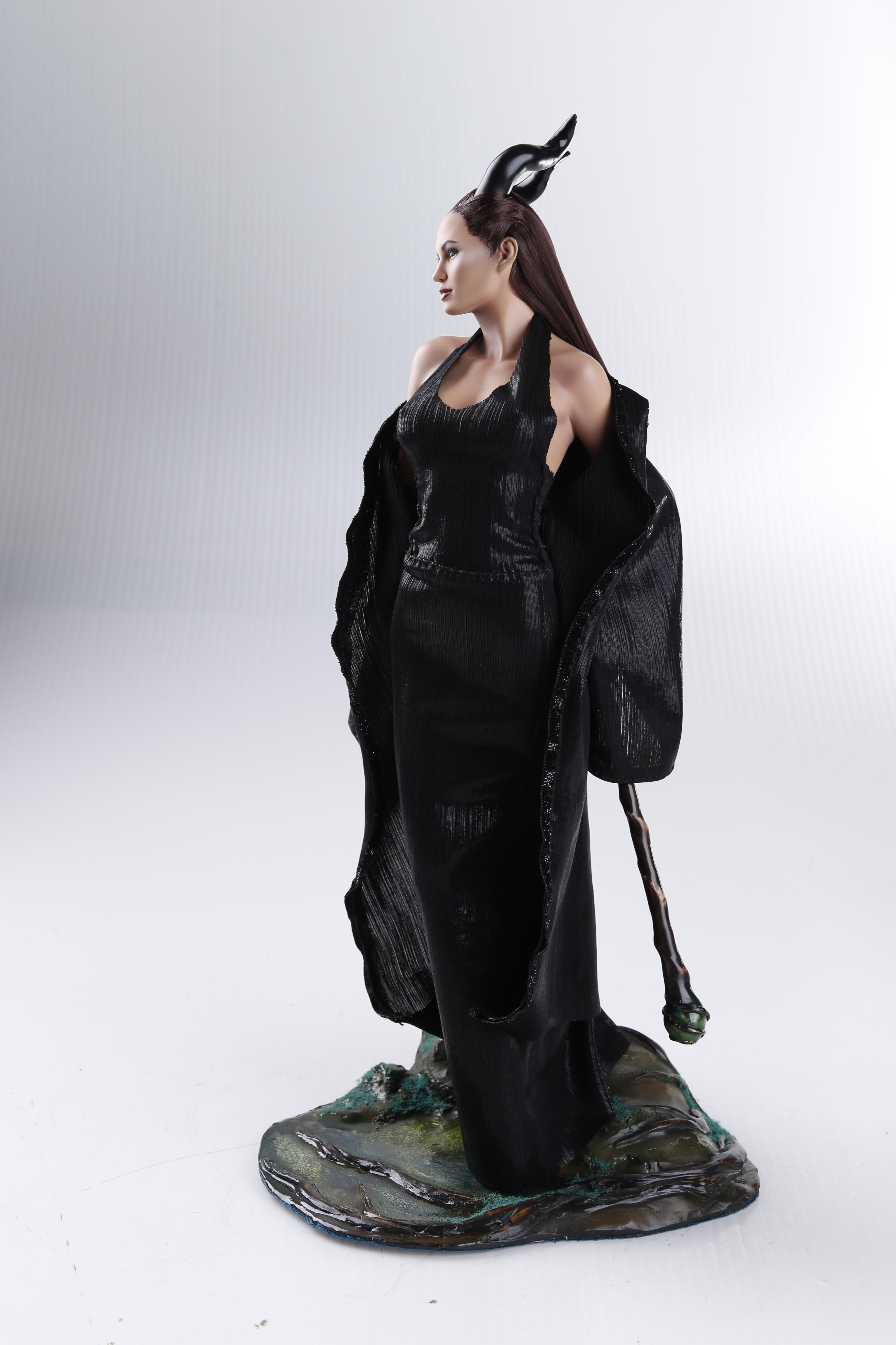 Angelina Jolie, Daemons, Female, Hyperrealistic