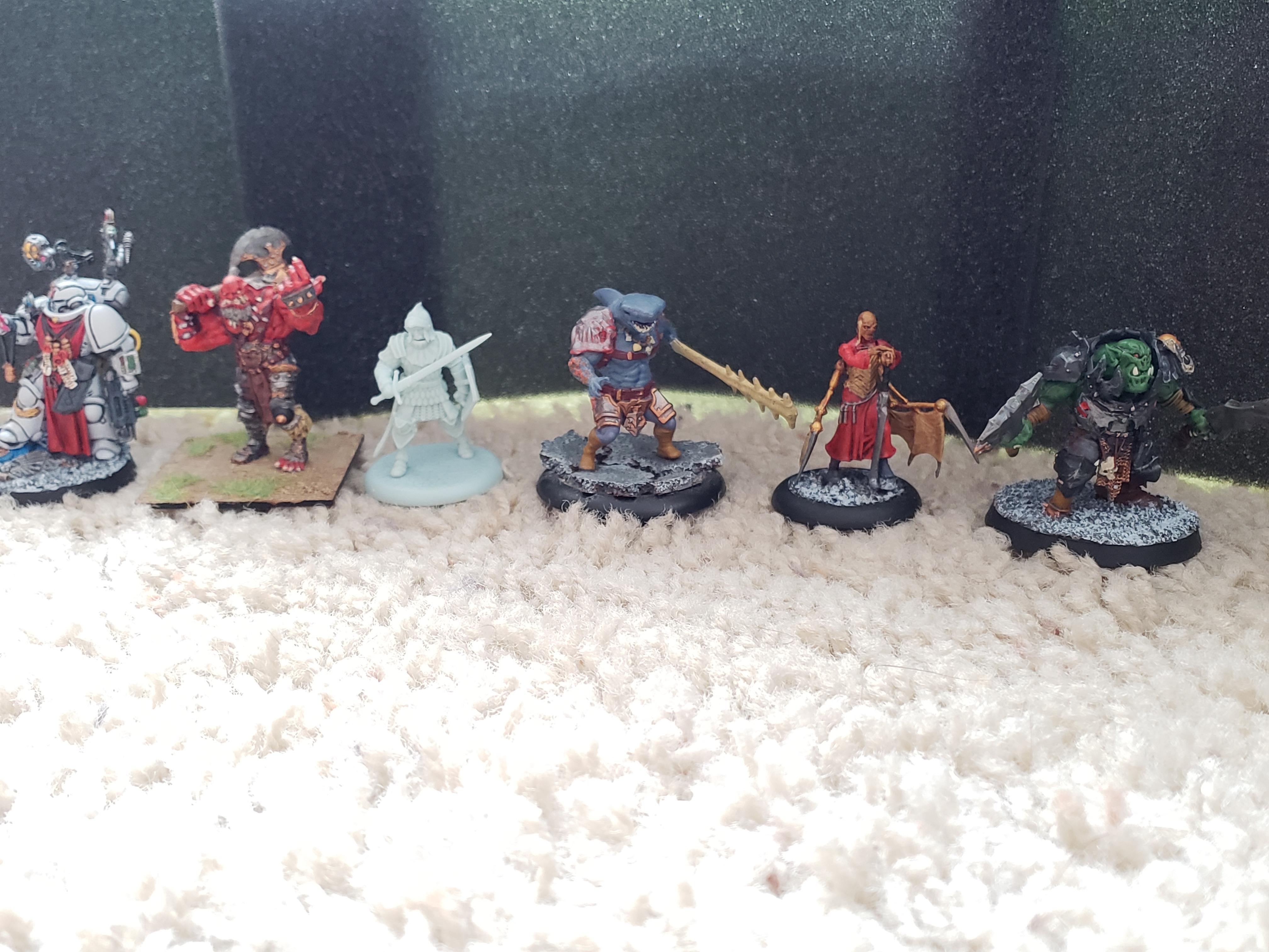 Hadross Pit Fighter with an assortment of models