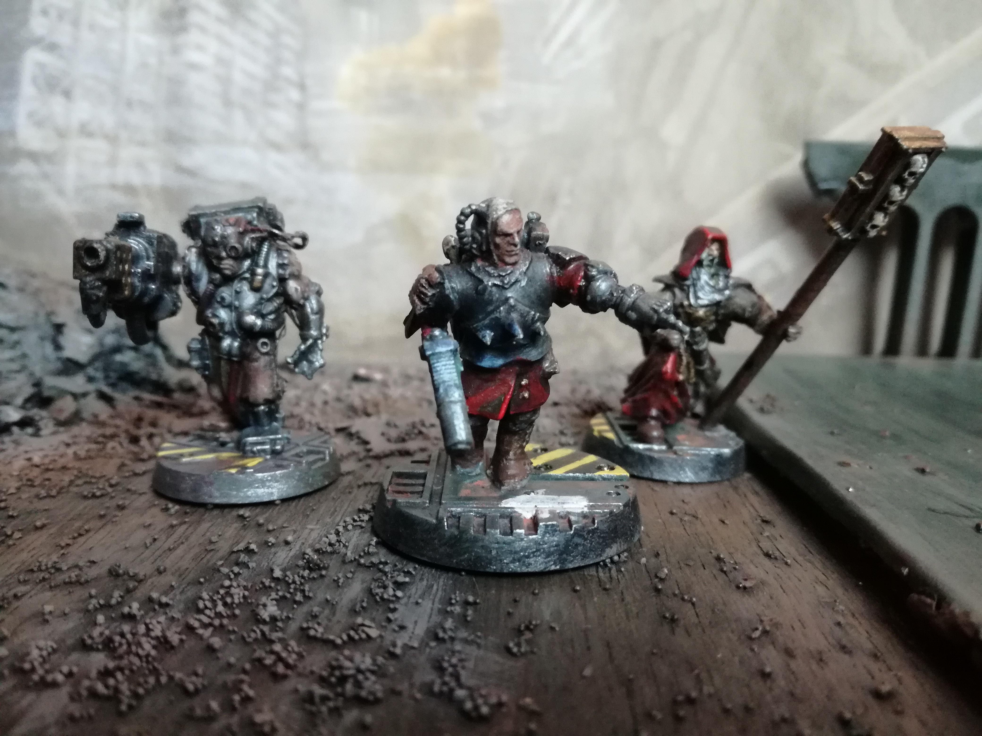 Ordo Hereticus Inquisitor & Retinue
