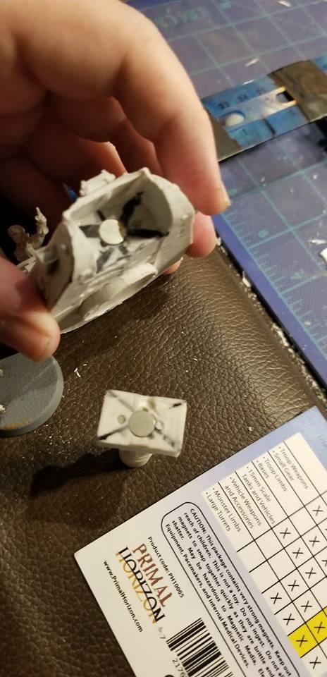 Got some 1/4" magnets for weapon options