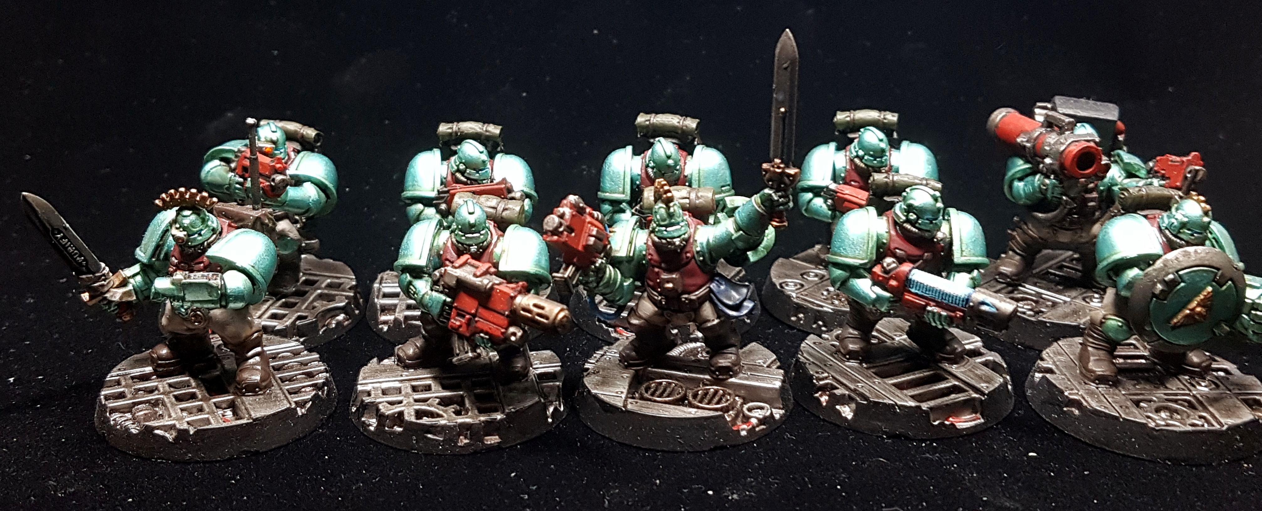 Overlords, Squats, Squats