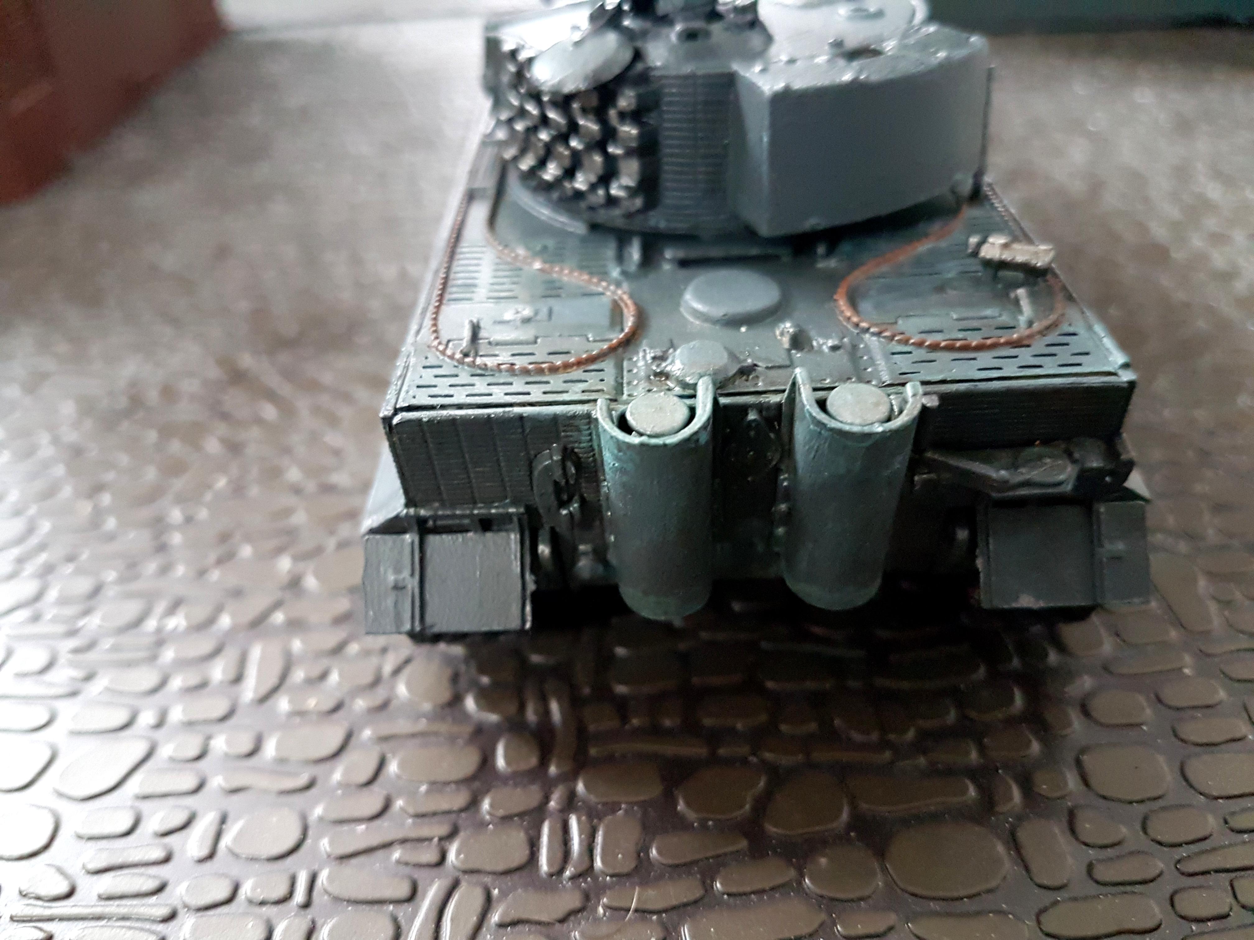 Tank with oxide 