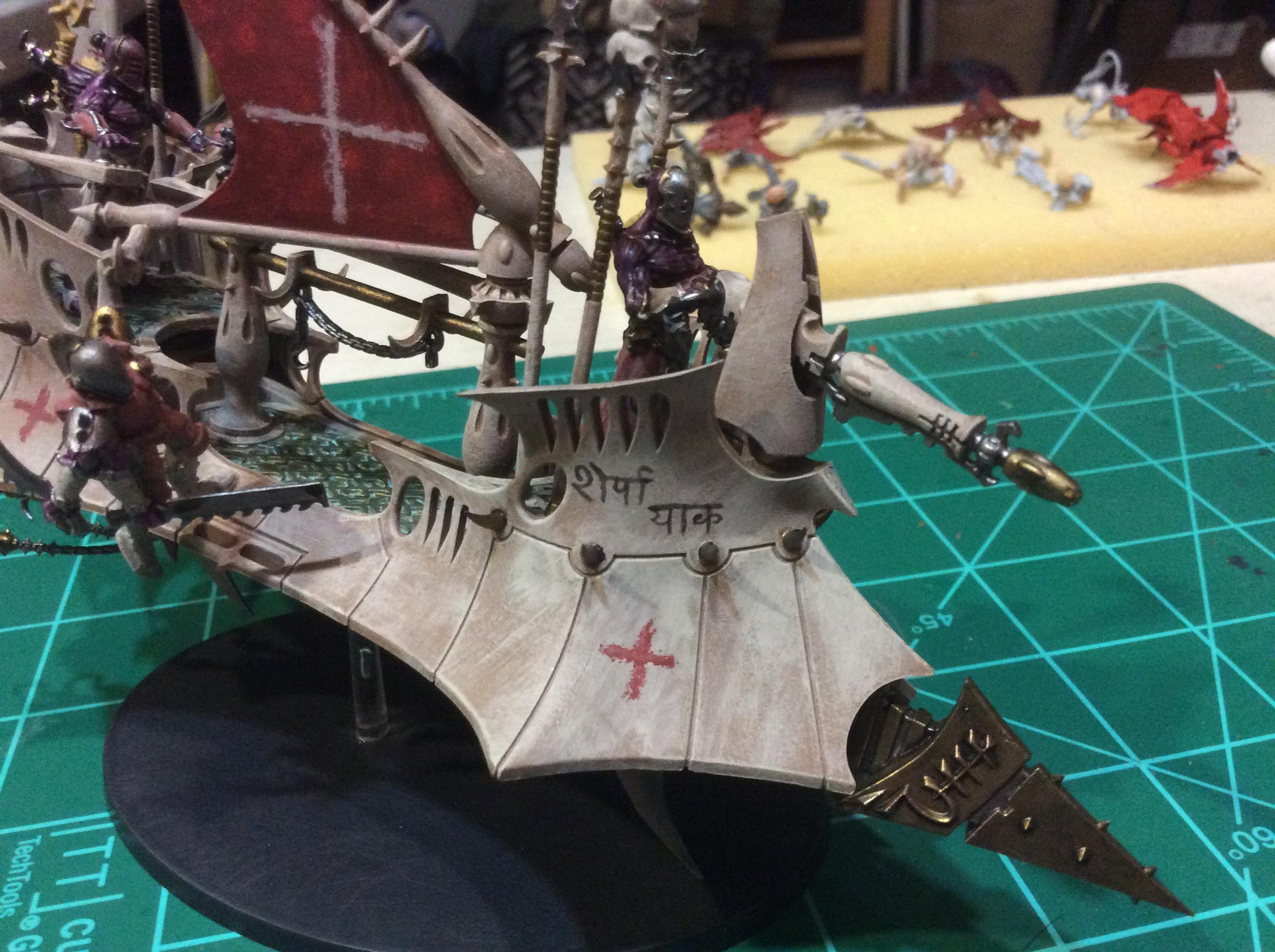 Ambulance, Conversion, Dark Eldar, Drukhari, For Fun, Kit Bash, Raider ...