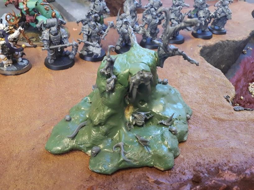 Custom feculent gnarlmaw, its base is same size and the bulk is foam with a very thin layer of GS