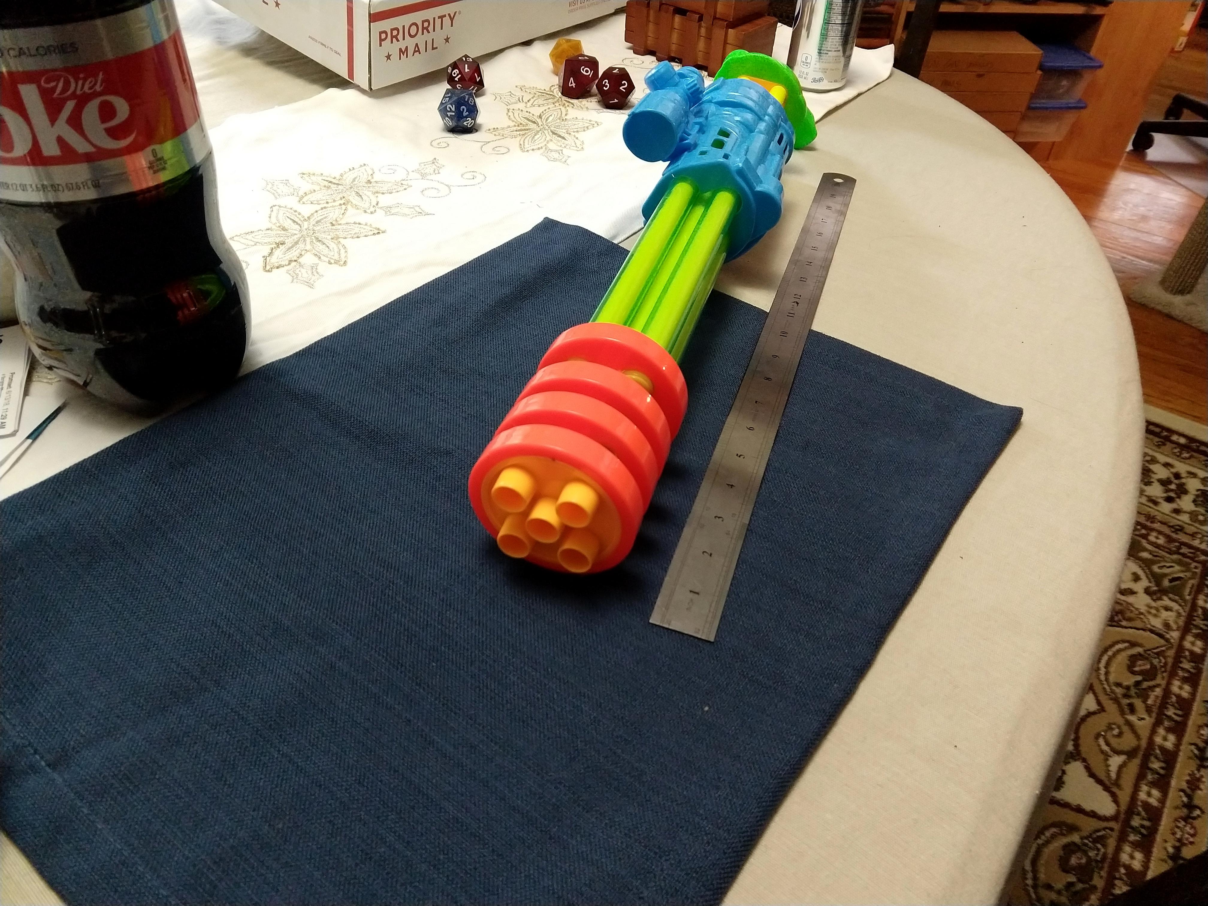 Toys, $5 Titan Weapon