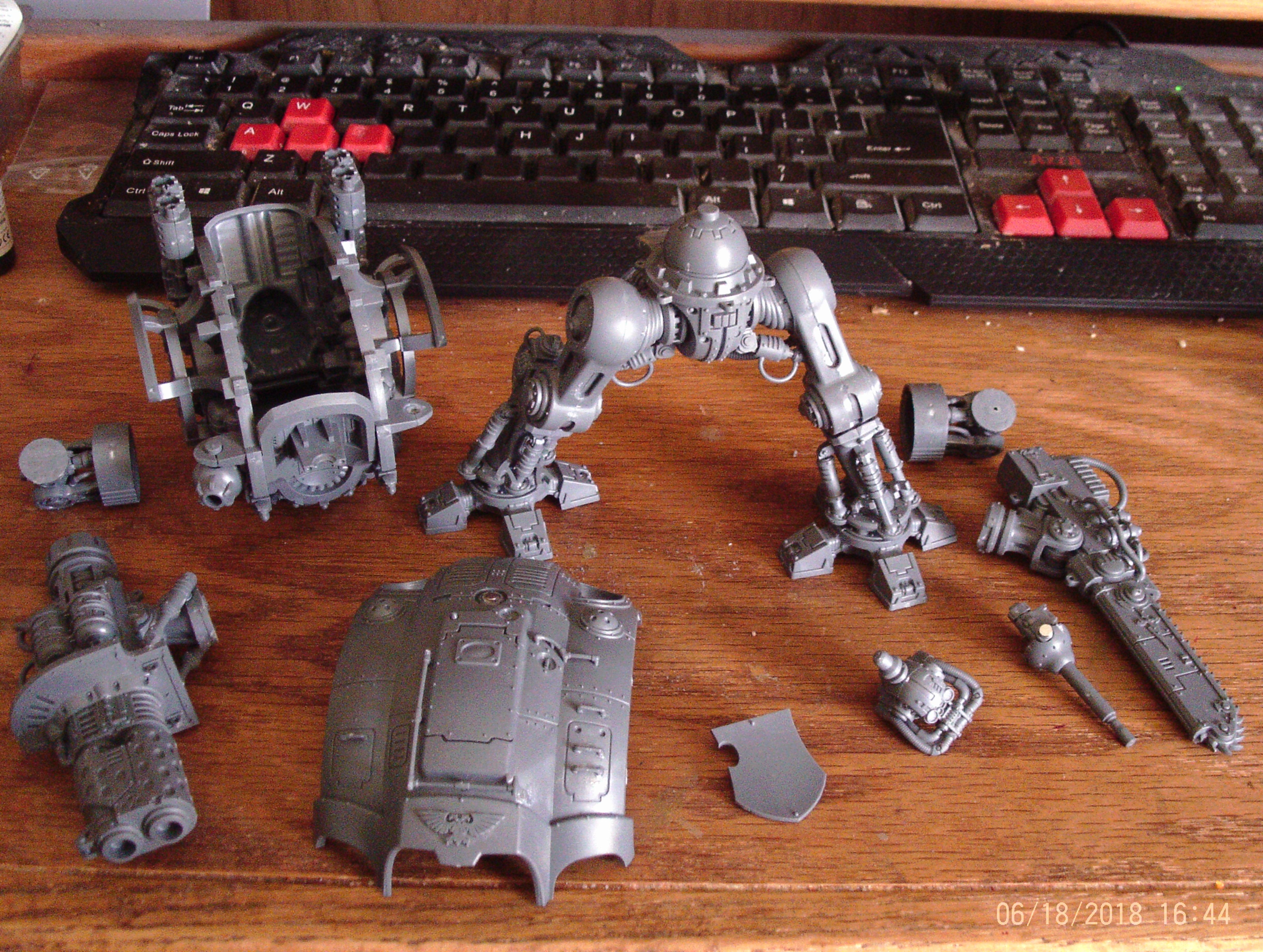Imperial Knight 1 subassemblies