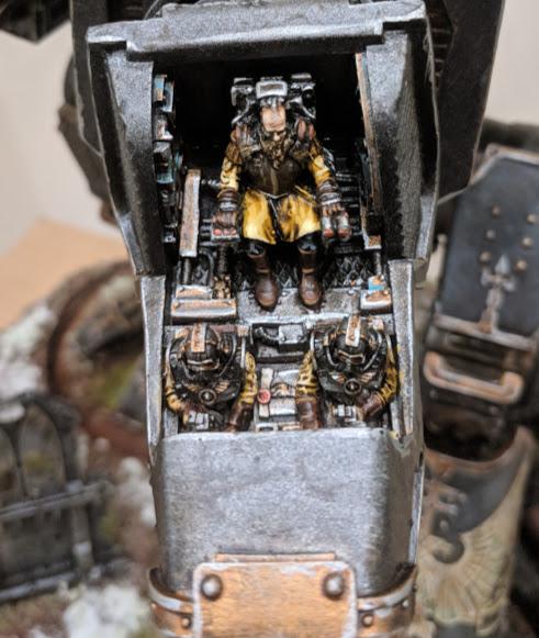 Titan, Warhound
