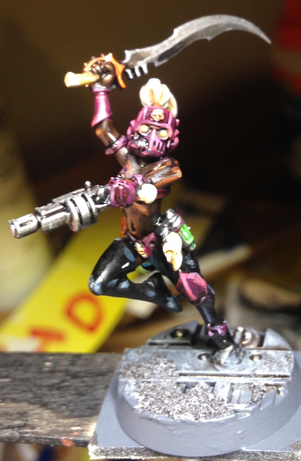 Escher, Necromunda, juvehelmet1
