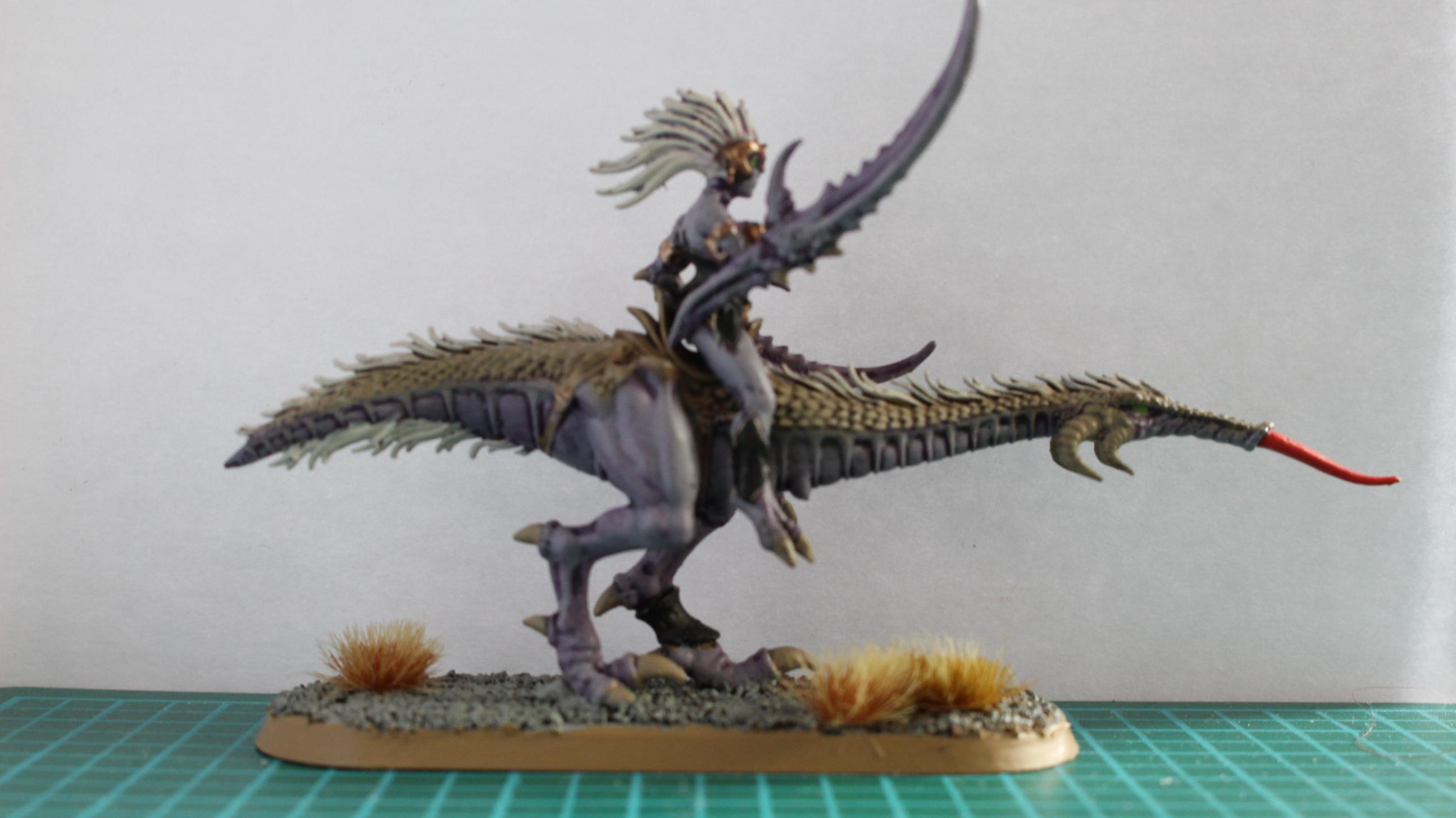 Standard Seeker of Slaanesh