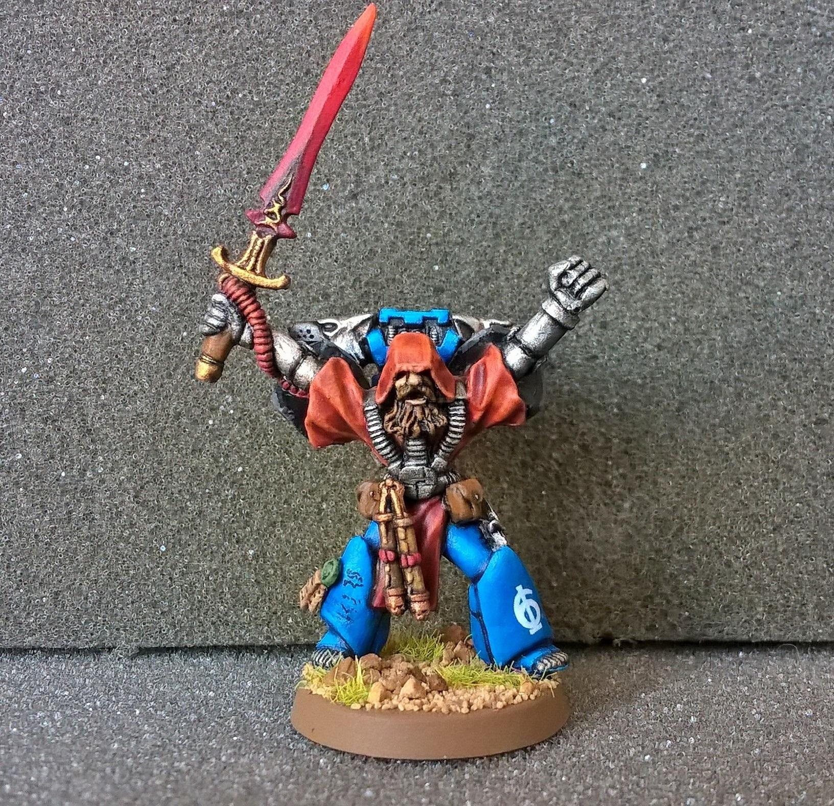 Kaptan Ar-Ulnan brandishing his Kinetic Incinerator sword