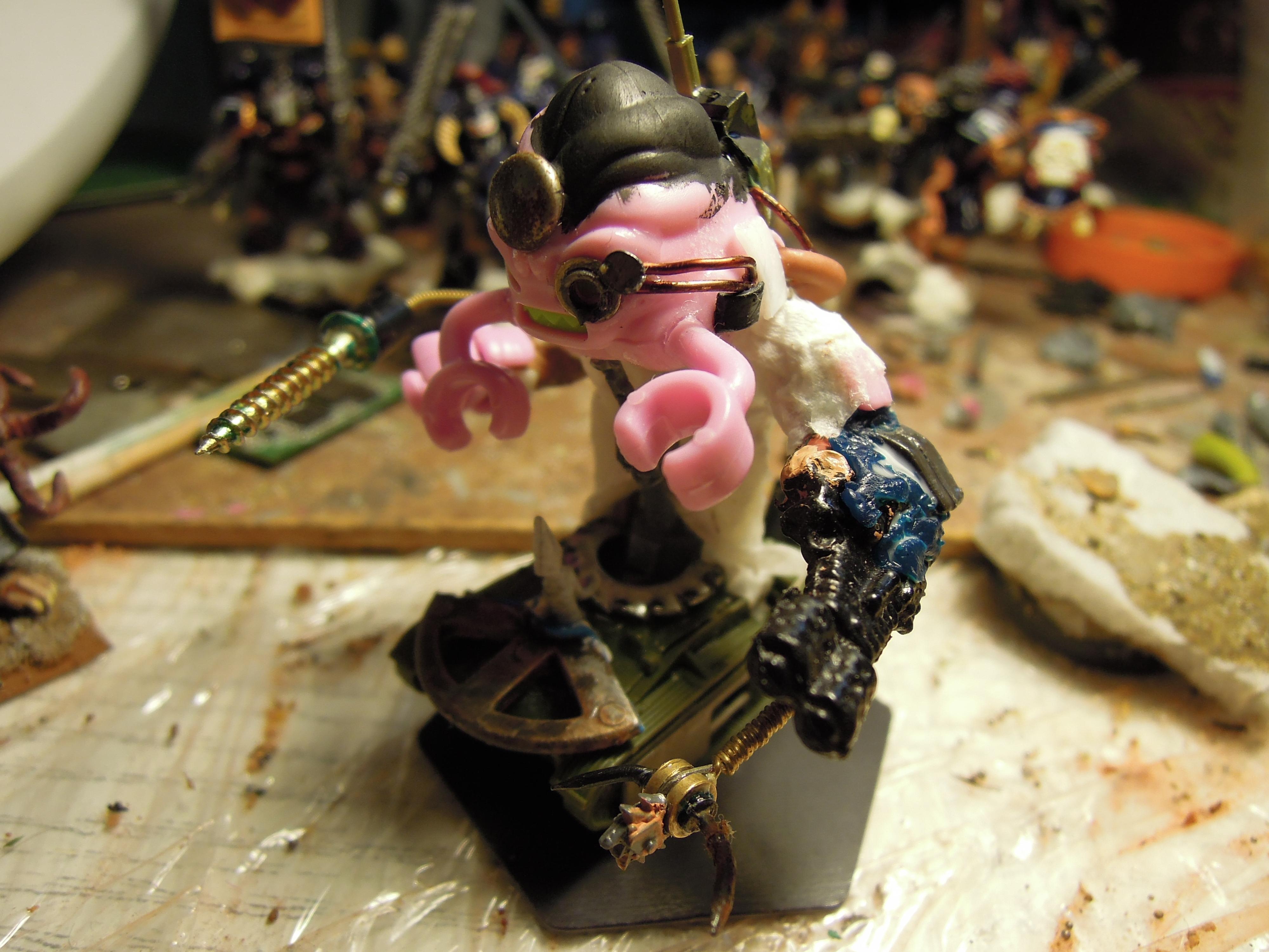 Admech, Chaos, Conversion, Cyborg, Dark Mechanicus, Heresy, Kitbash, Krang, Magos, Retinue, Scratch Build, Servitors, Warhammer 40,000